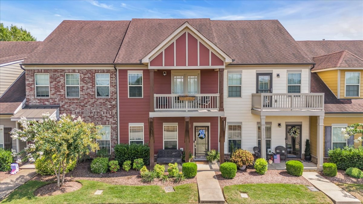 3111 Monrovia Dr