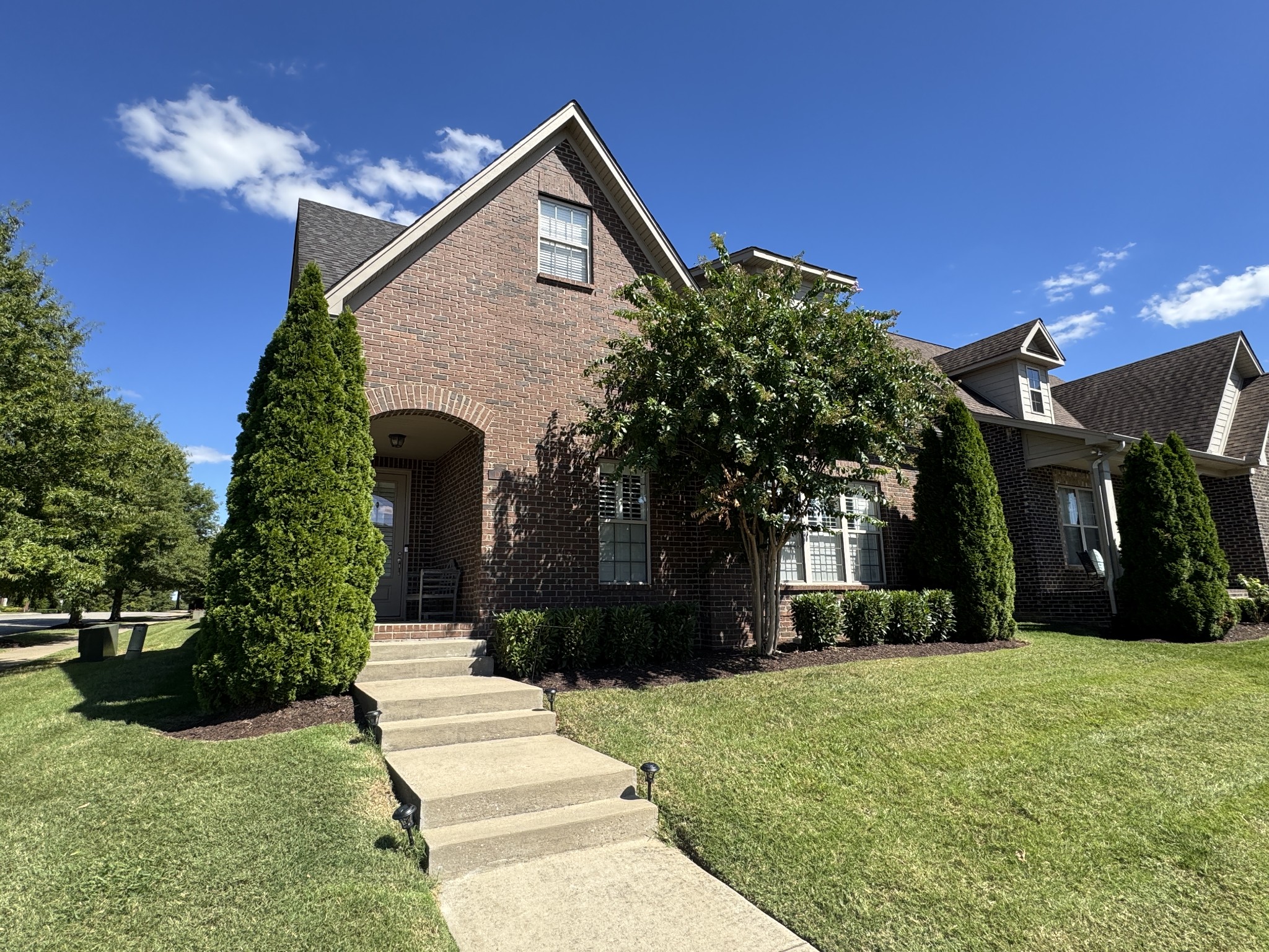 1103 S McMahan Dr