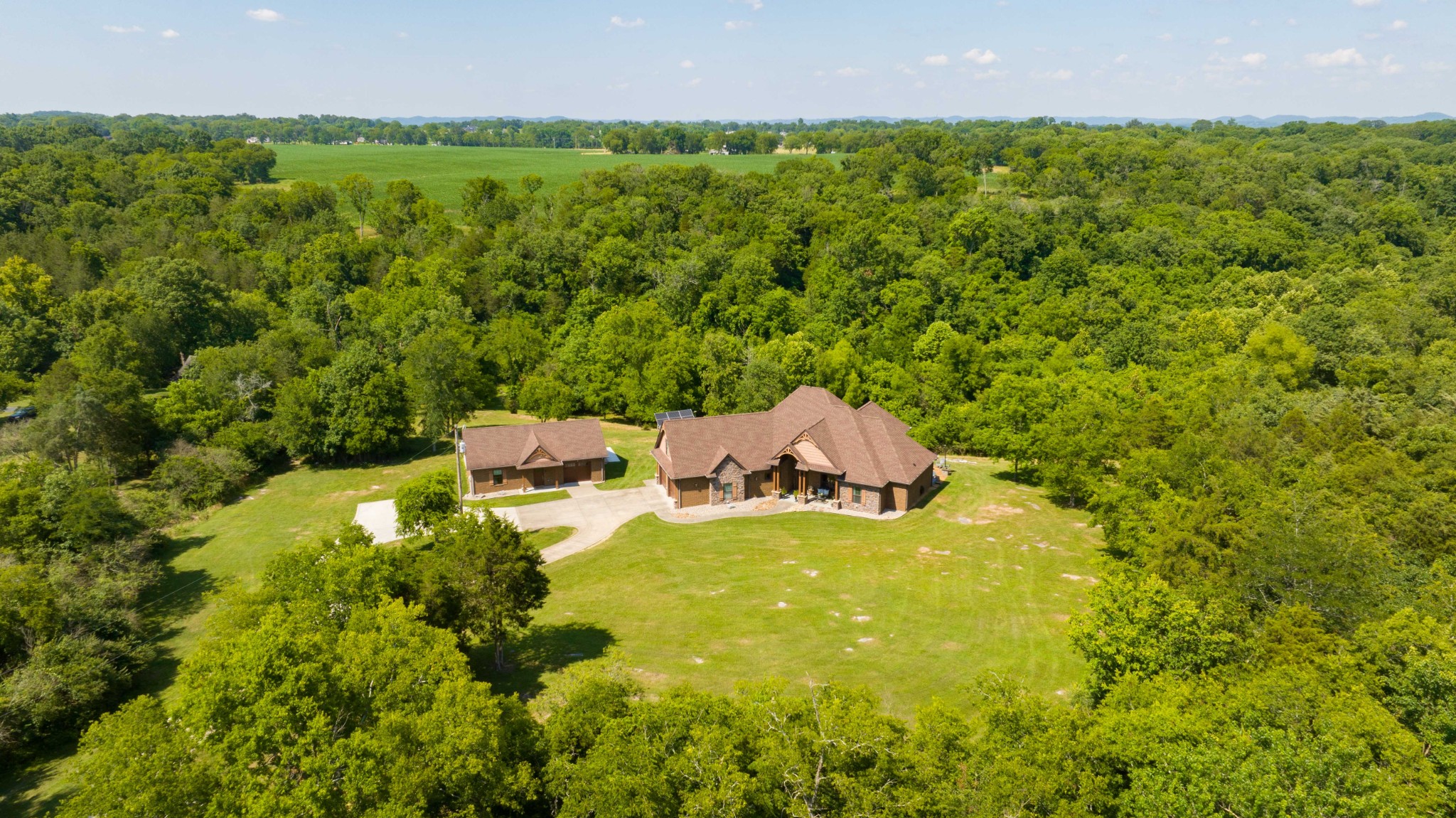 1015 Lakewood Dr