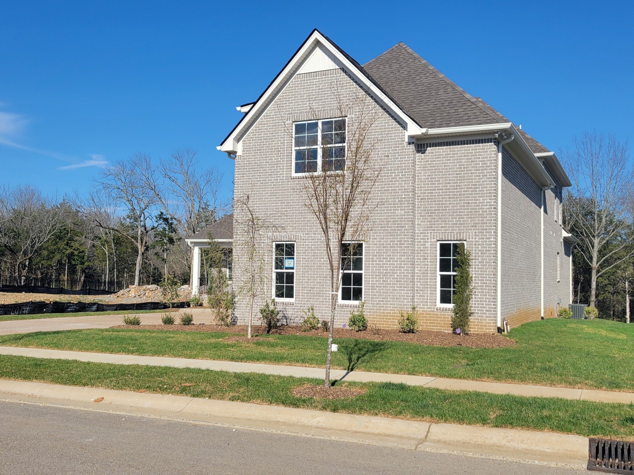 1128 Hibiscus Ln