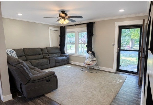 370 Welchwood Dr