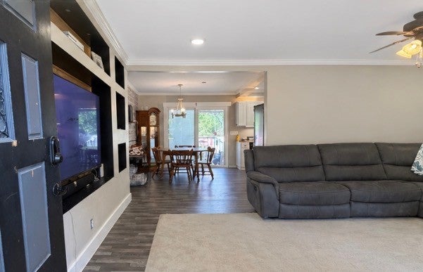 370 Welchwood Dr