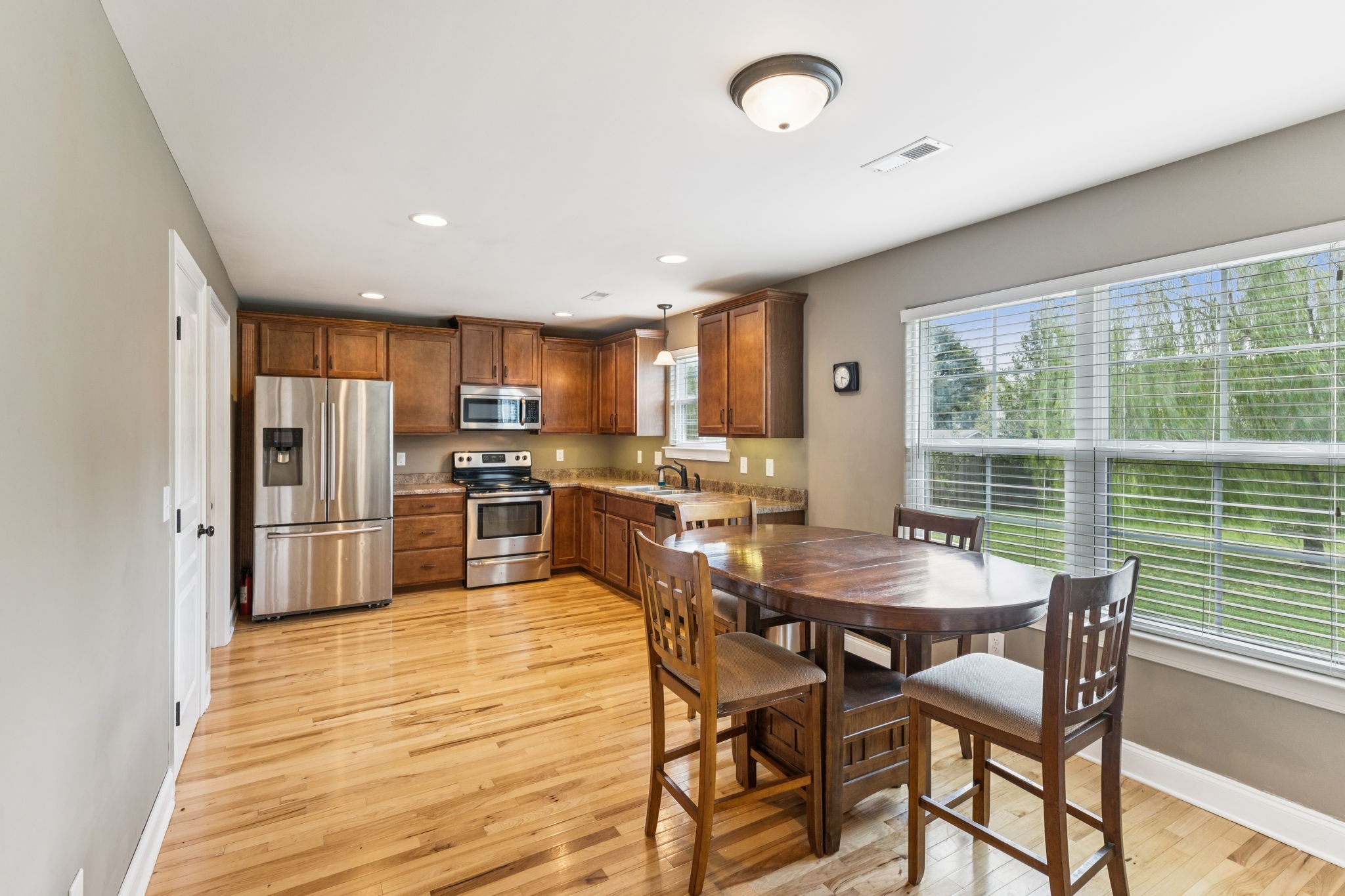 412 Long Creek Dr