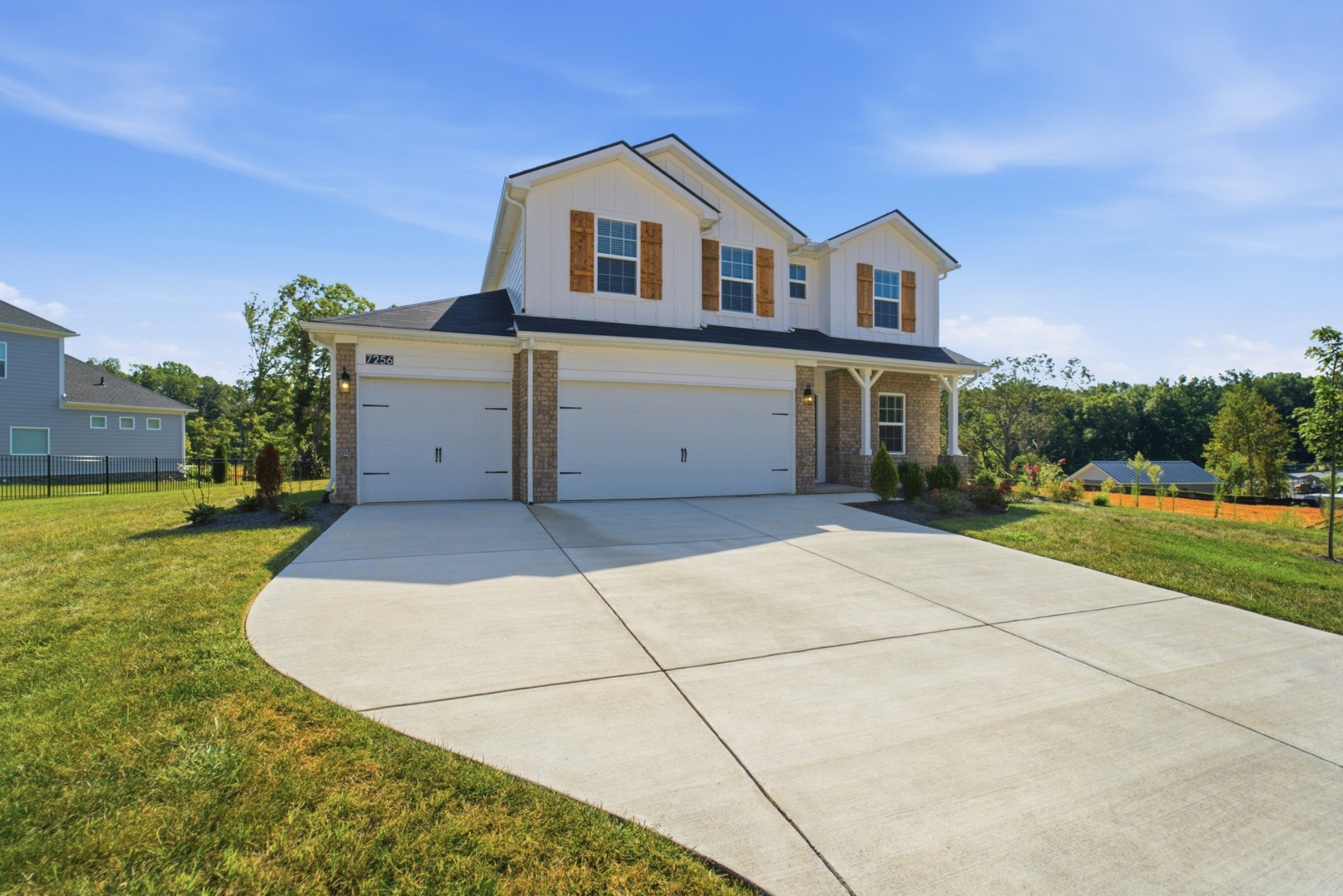 7256 Fairlawn Dr