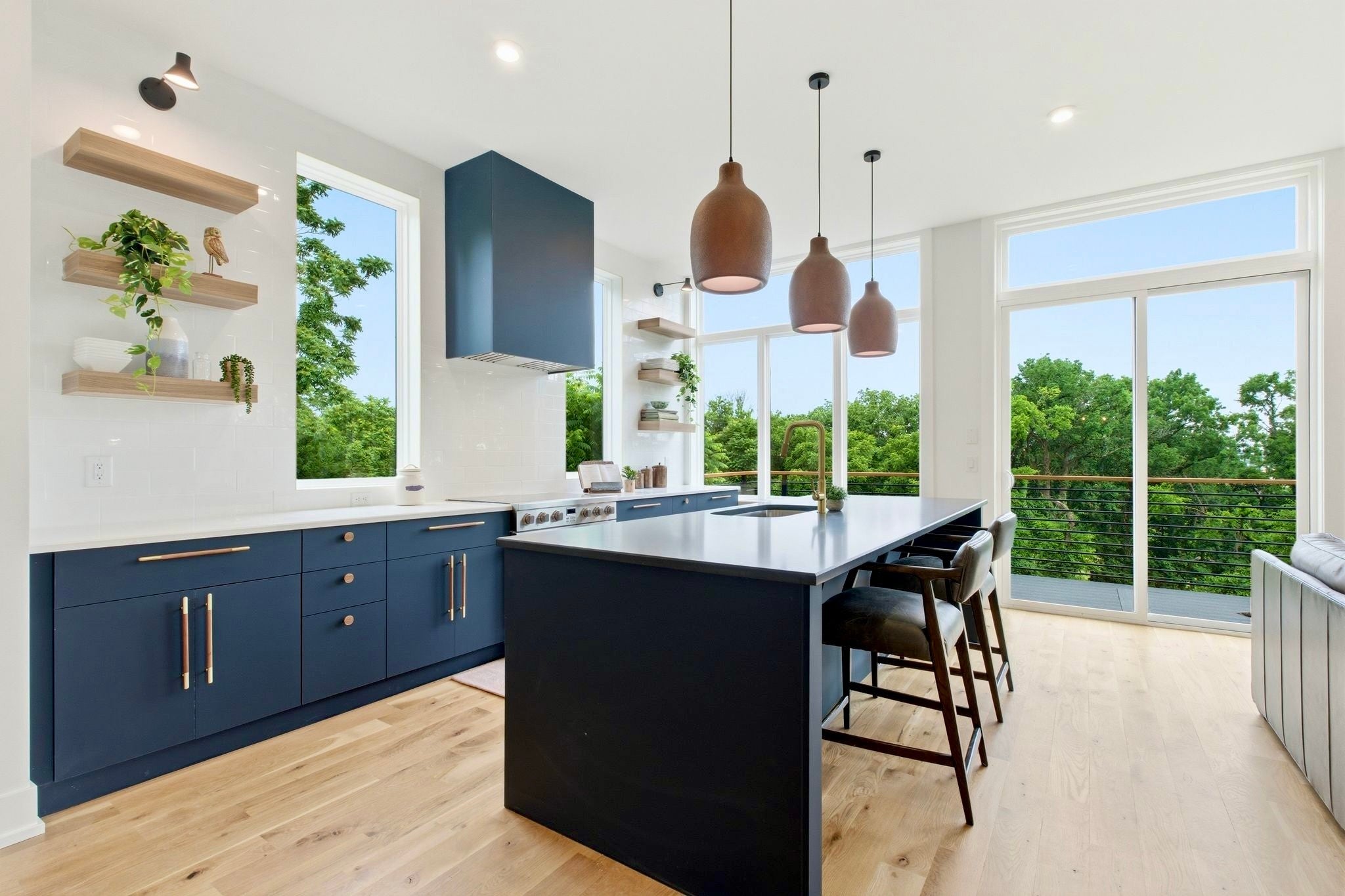 5-bed listing at 1905 Sevier St, Nashville