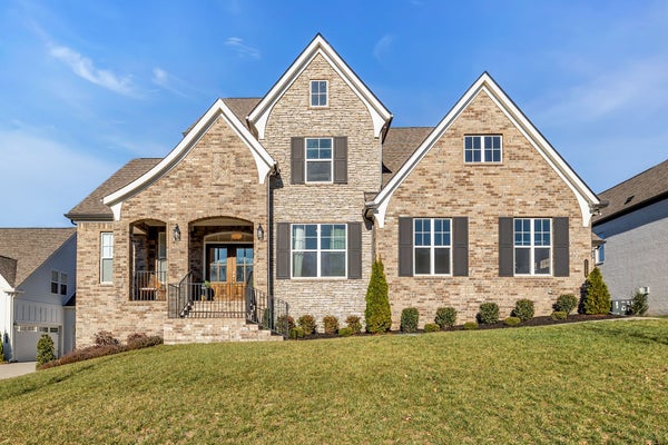 5308 EAGLE TRAIL CT, FRANKLIN, TN 37064 - Image 1e763b03b00cc0a07fbbc2b5246cbdbe/2567976912