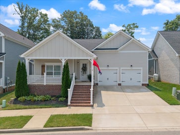 132 Daniel St Pleasant View TN 37146