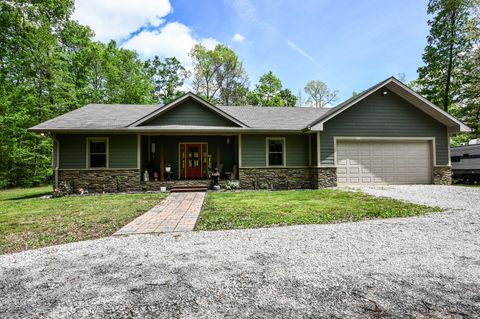 1113 Burns Hill Rd Lobelville TN 37097