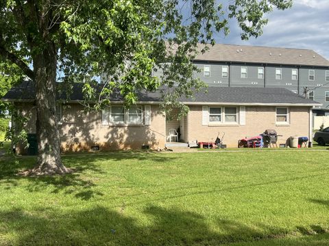 713 Kent Dr Lebanon TN 37087