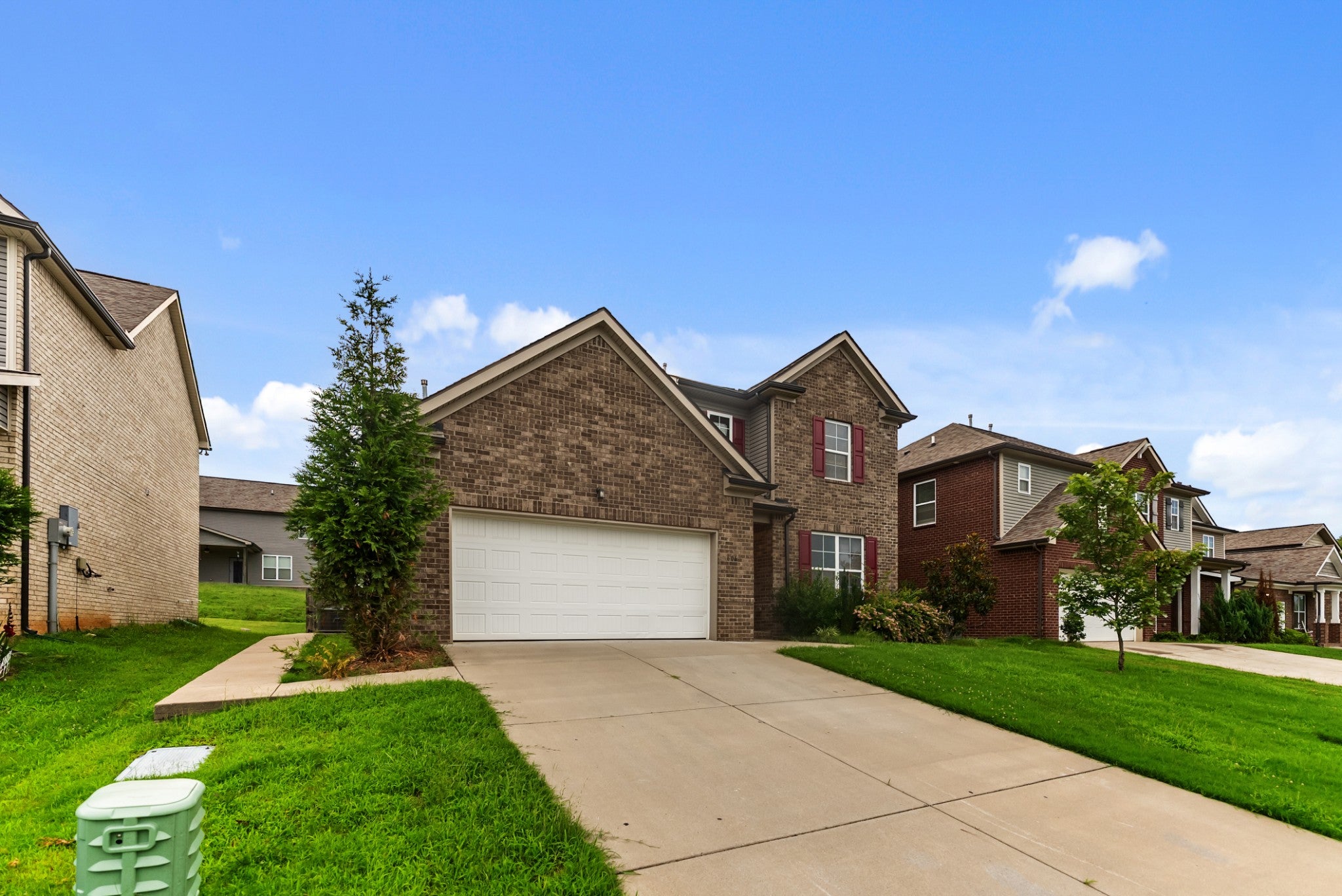 606 Green Meadow Ln
