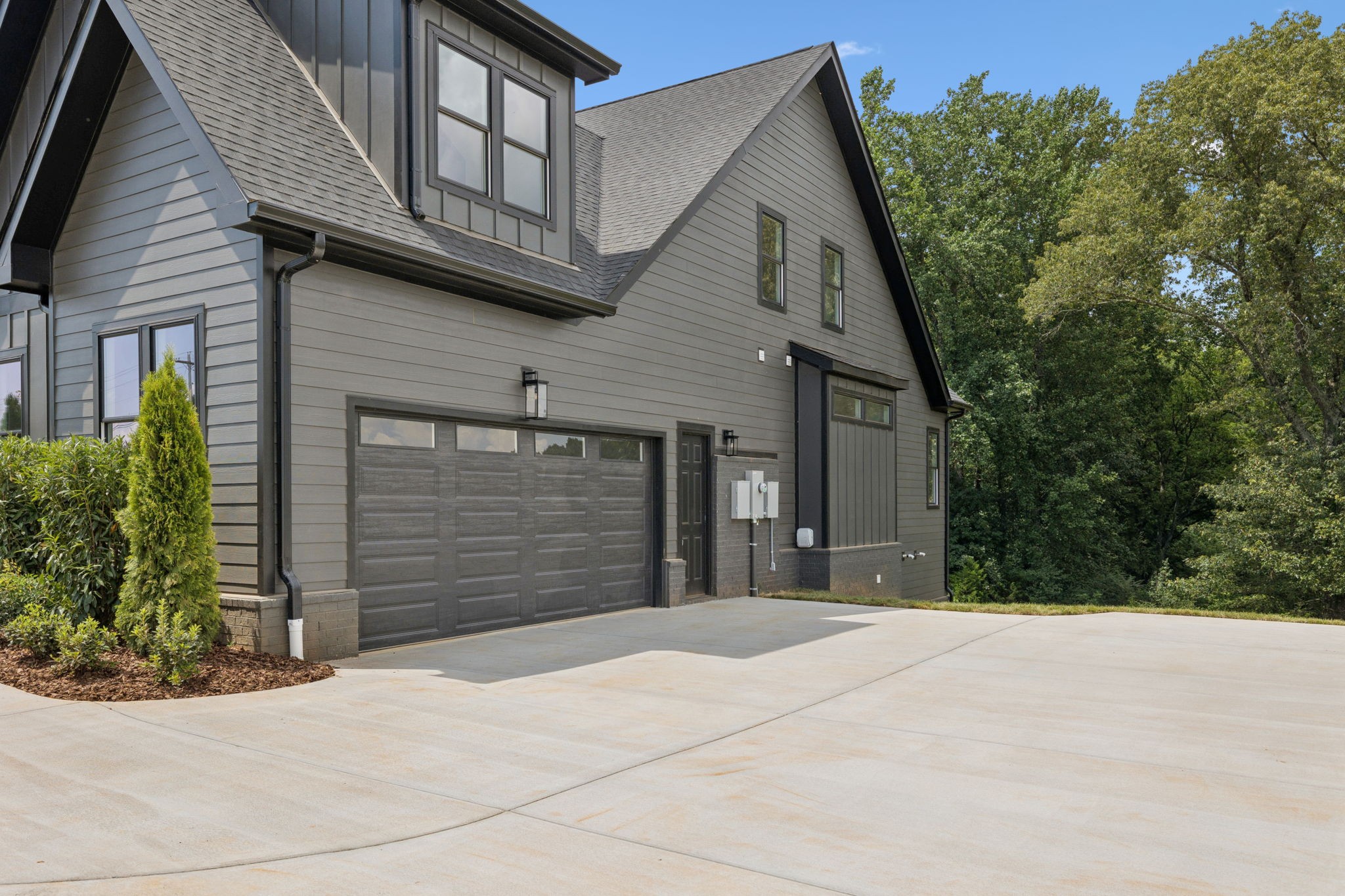 1897 New Lewisburg Hwy