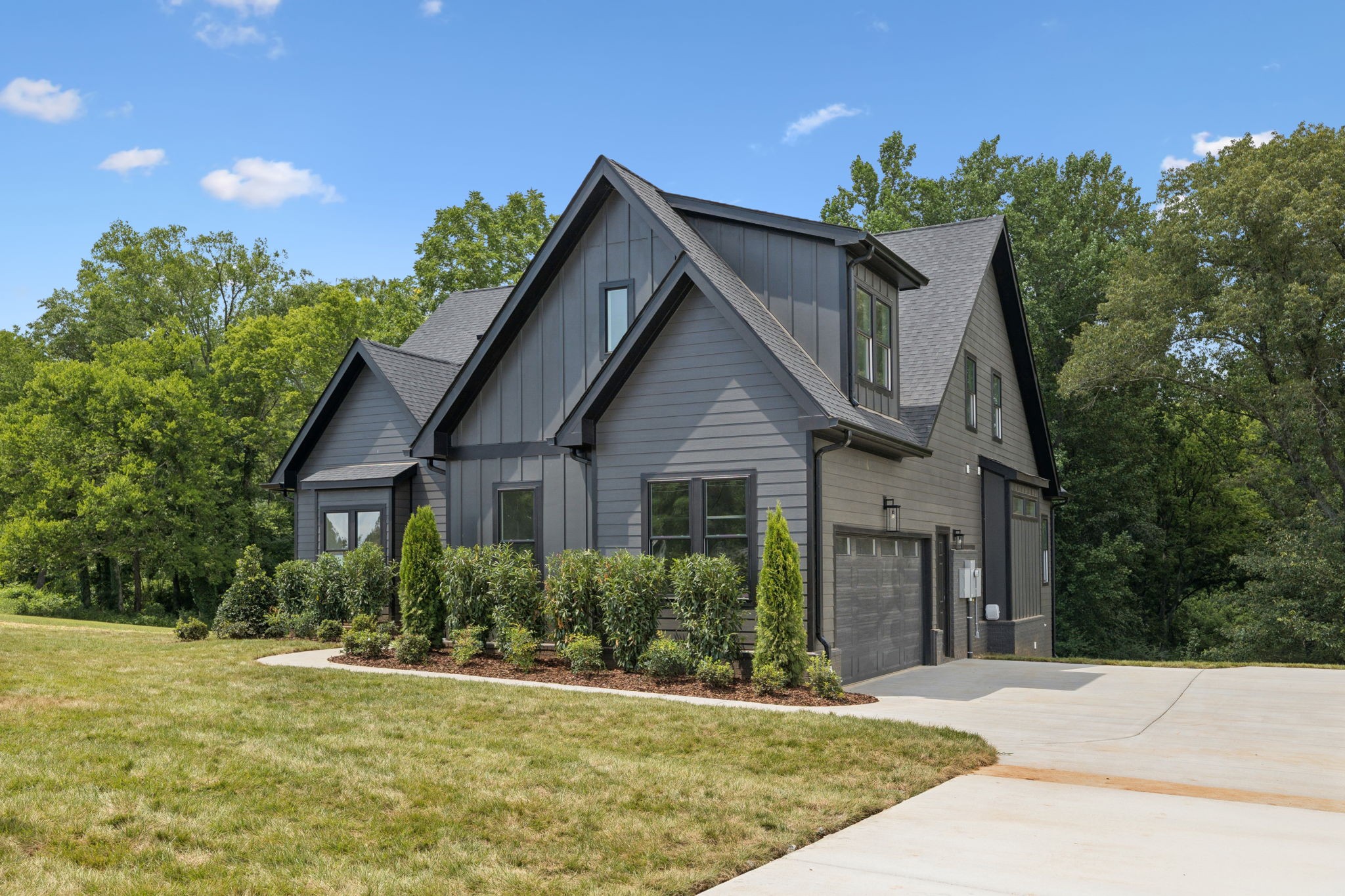 1897 New Lewisburg Hwy