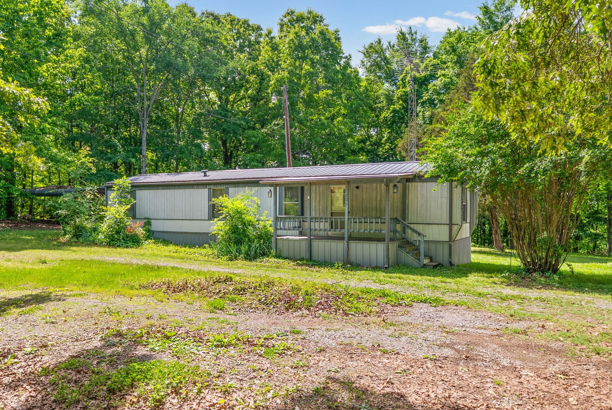 206 Boat Dock Rd