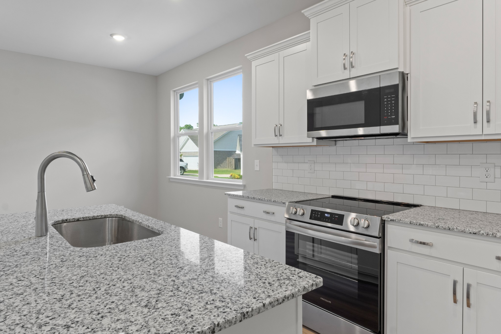 28 Aurora Cir