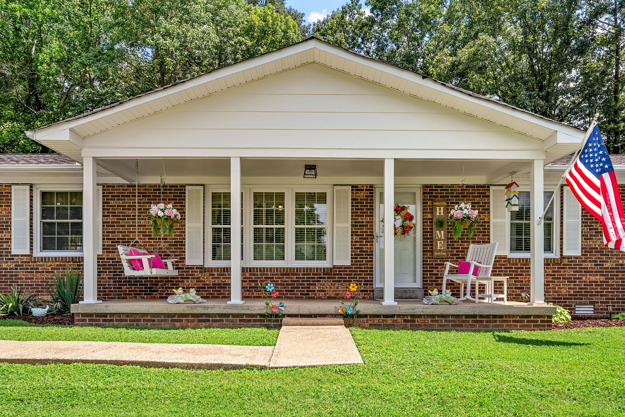 426 Lakeland Dr