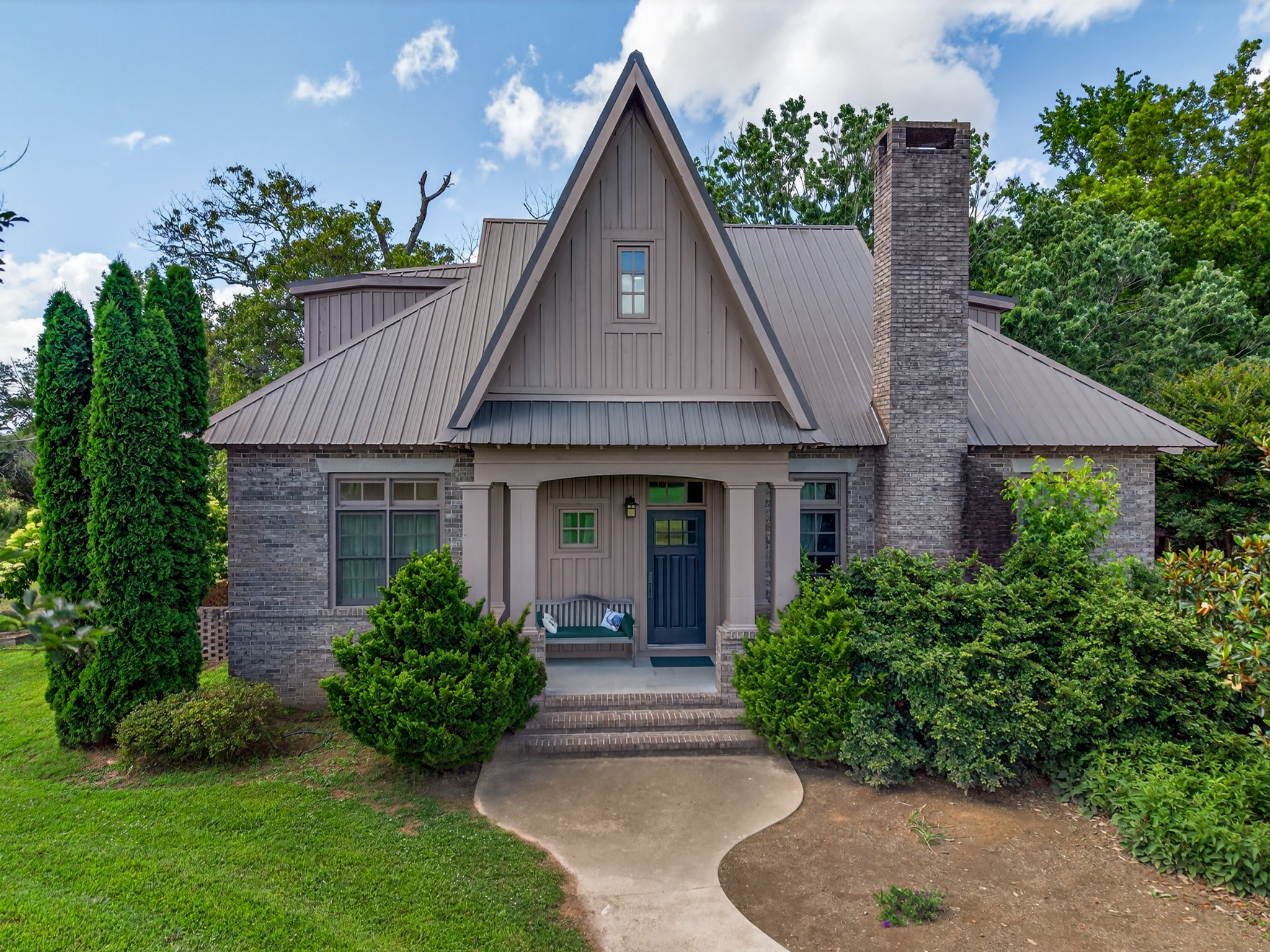 123 Jones Rd