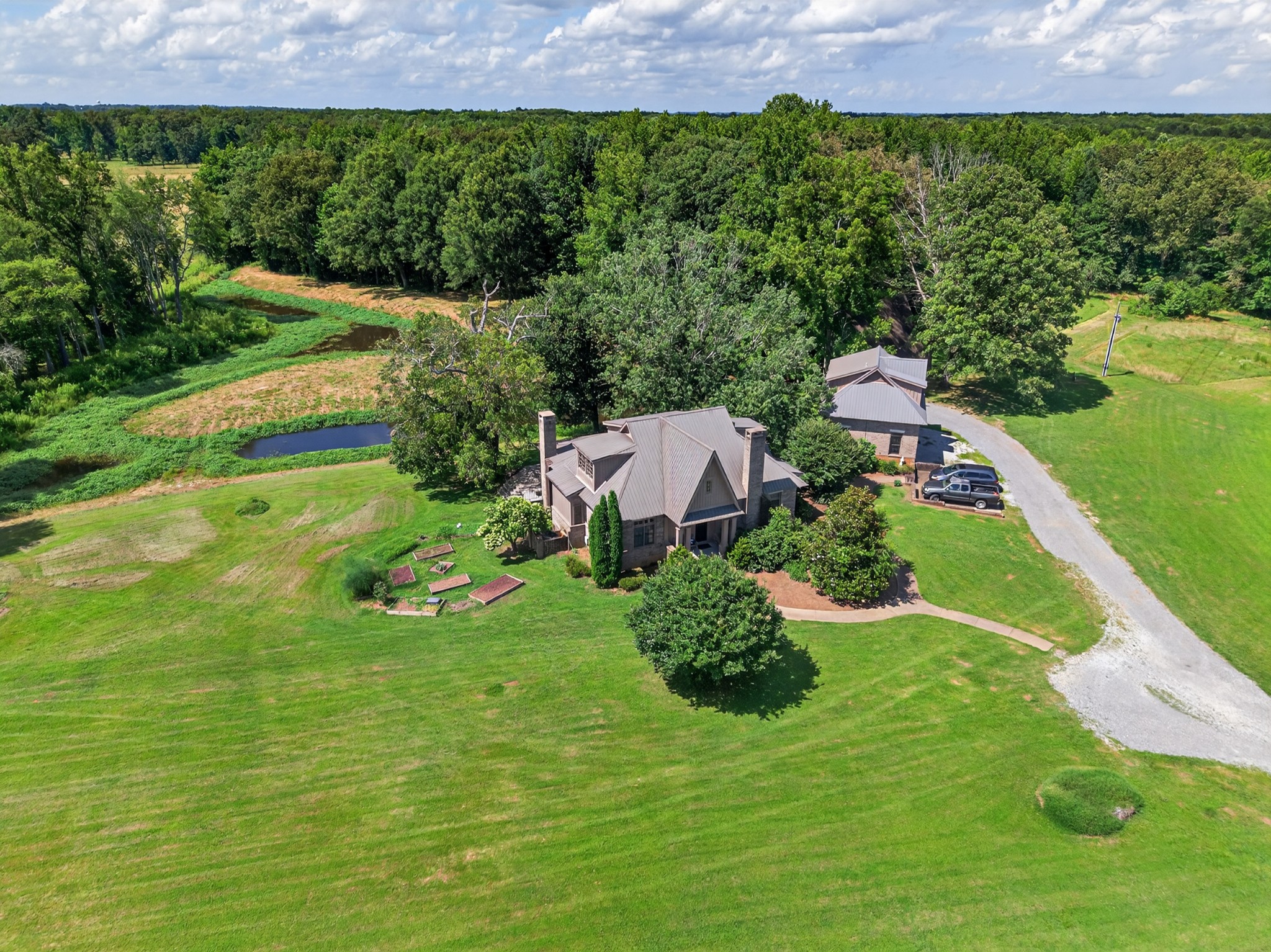 123 Jones Rd