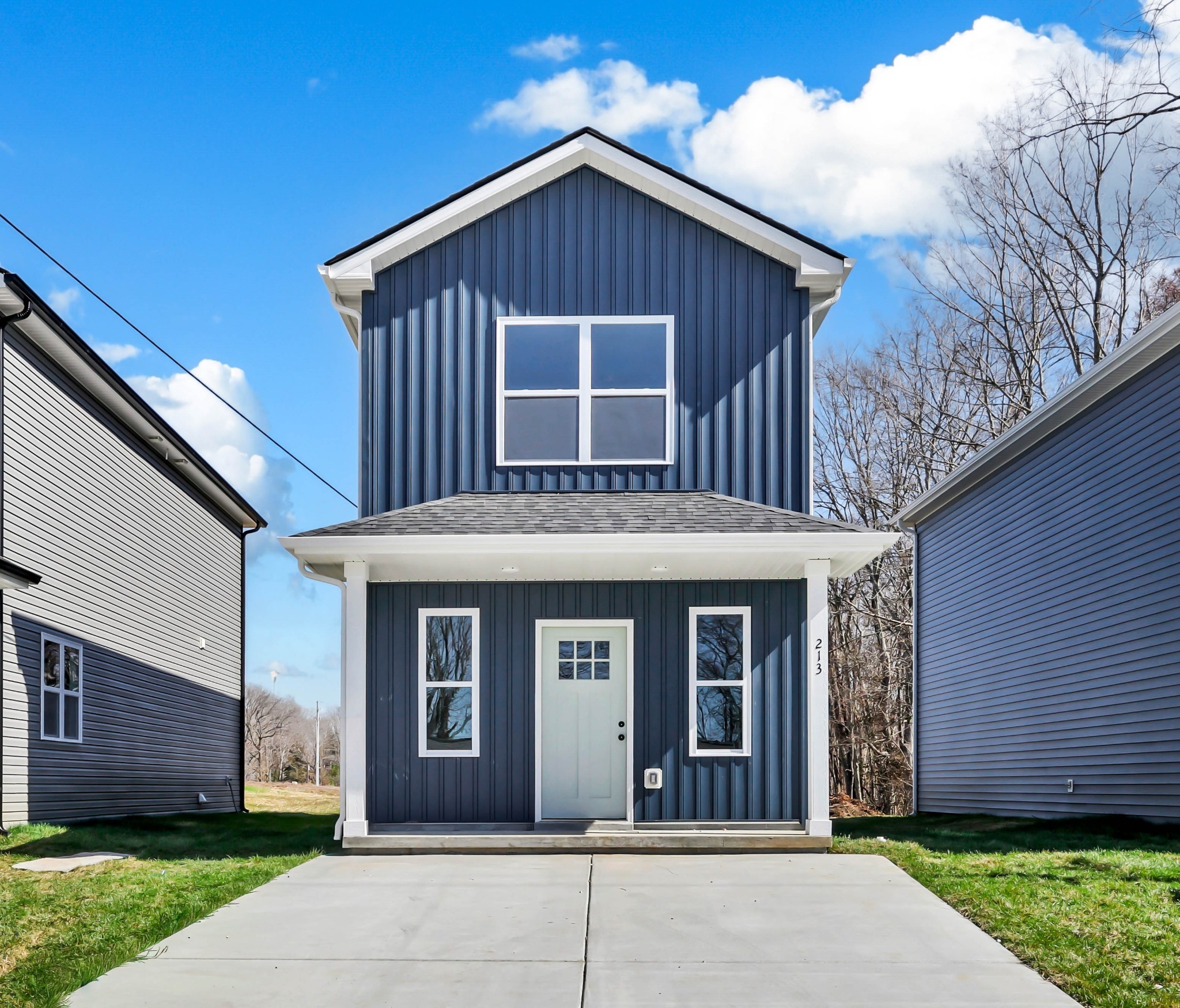 213 Robert St