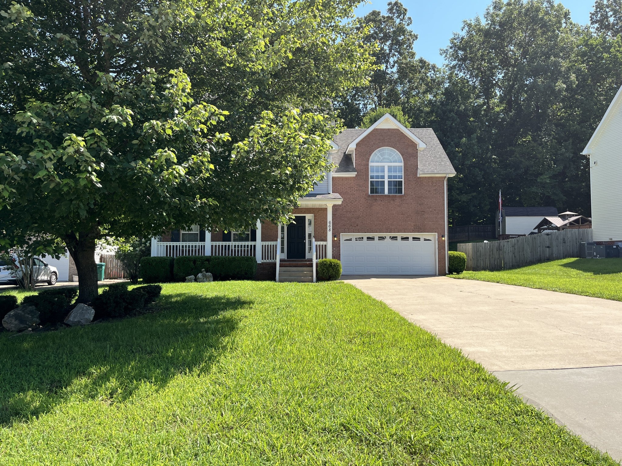 668 Winding Bluff Way