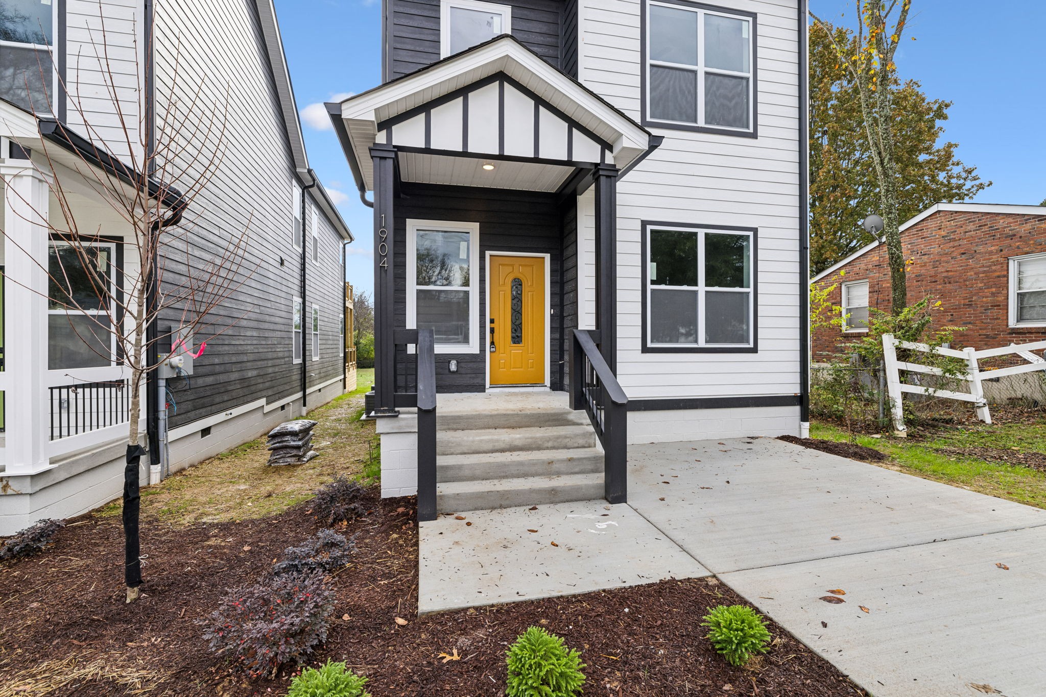1904 Manchester Ave