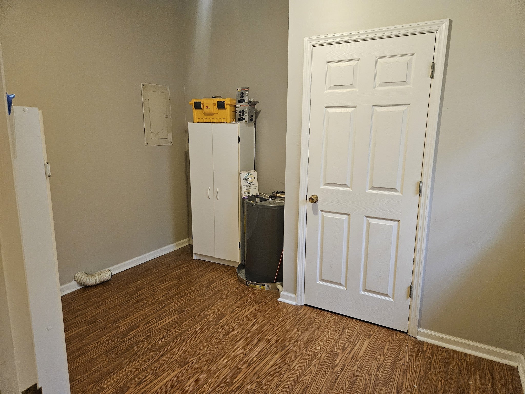 612 W End Cir