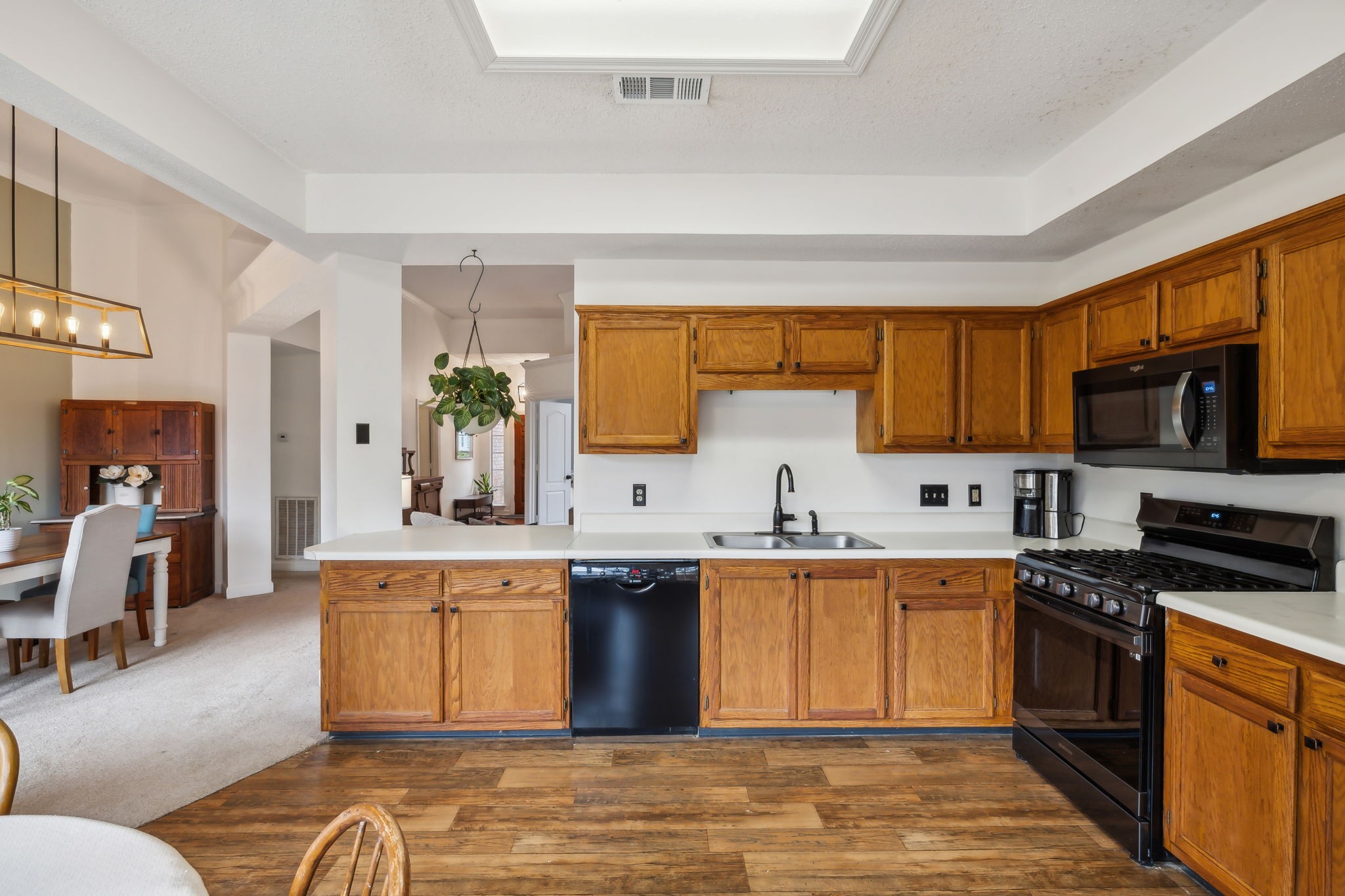 Hermitage, Tennessee 37076, United States, 3 Bedrooms Bedrooms, ,2 BathroomsBathrooms,Residential,Pending,33775