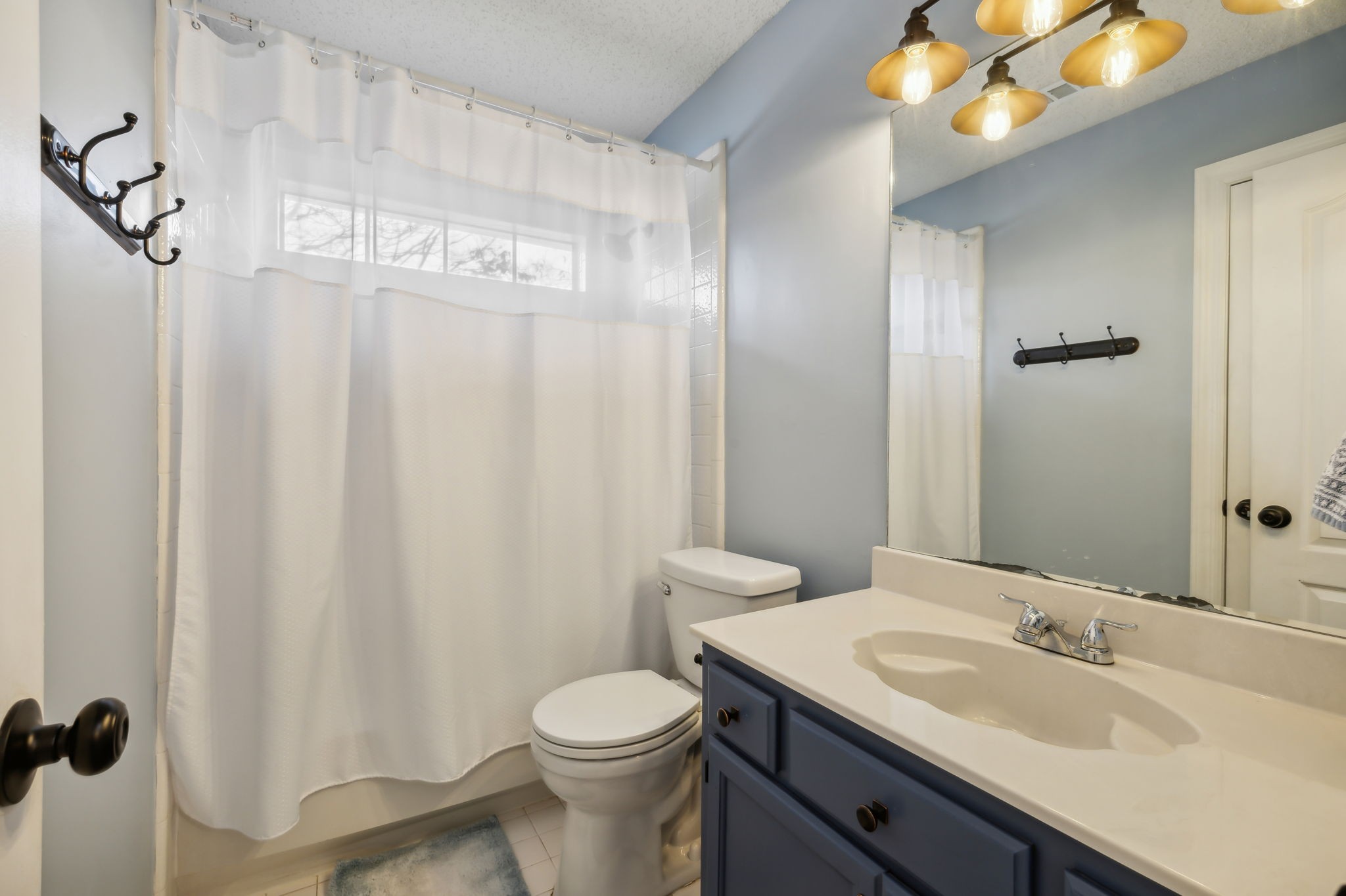 Hermitage, Tennessee 37076, United States, 3 Bedrooms Bedrooms, ,2 BathroomsBathrooms,Residential,Pending,33775