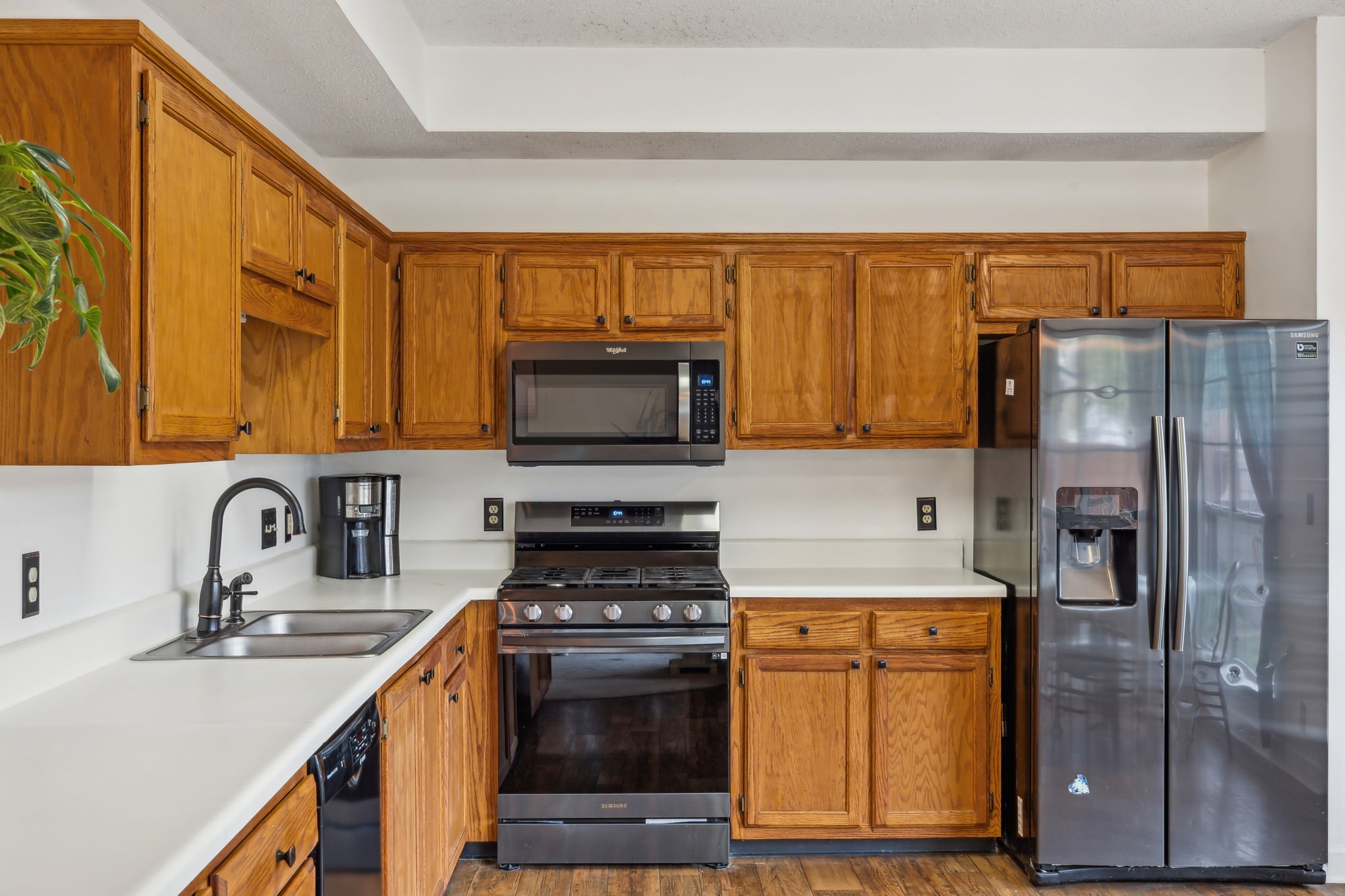 Hermitage, Tennessee 37076, United States, 3 Bedrooms Bedrooms, ,2 BathroomsBathrooms,Residential,Pending,33775