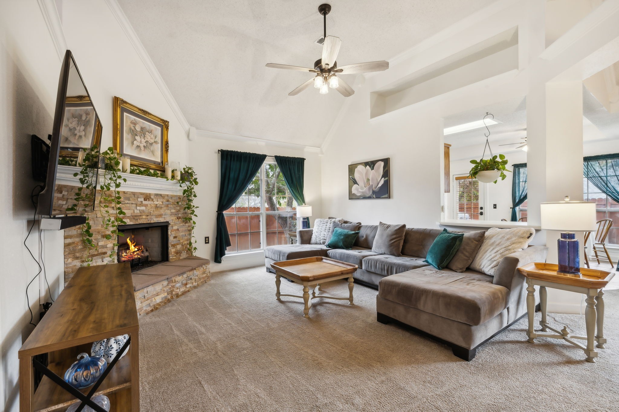 Hermitage, Tennessee 37076, United States, 3 Bedrooms Bedrooms, ,2 BathroomsBathrooms,Residential,Pending,33775