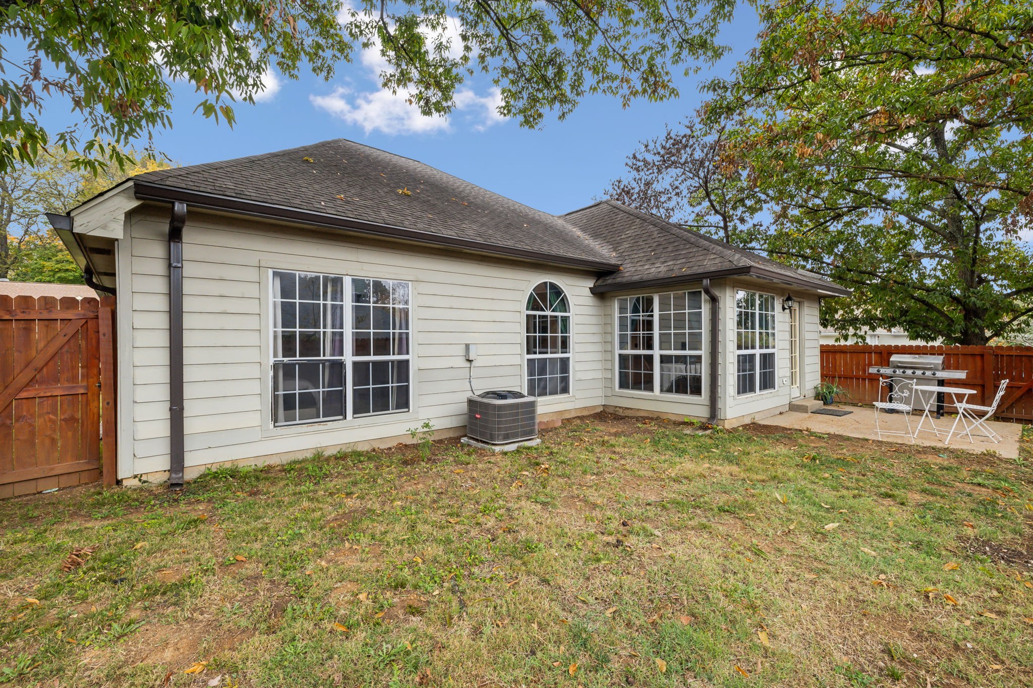 Hermitage, Tennessee 37076, United States, 3 Bedrooms Bedrooms, ,2 BathroomsBathrooms,Residential,Pending,33775