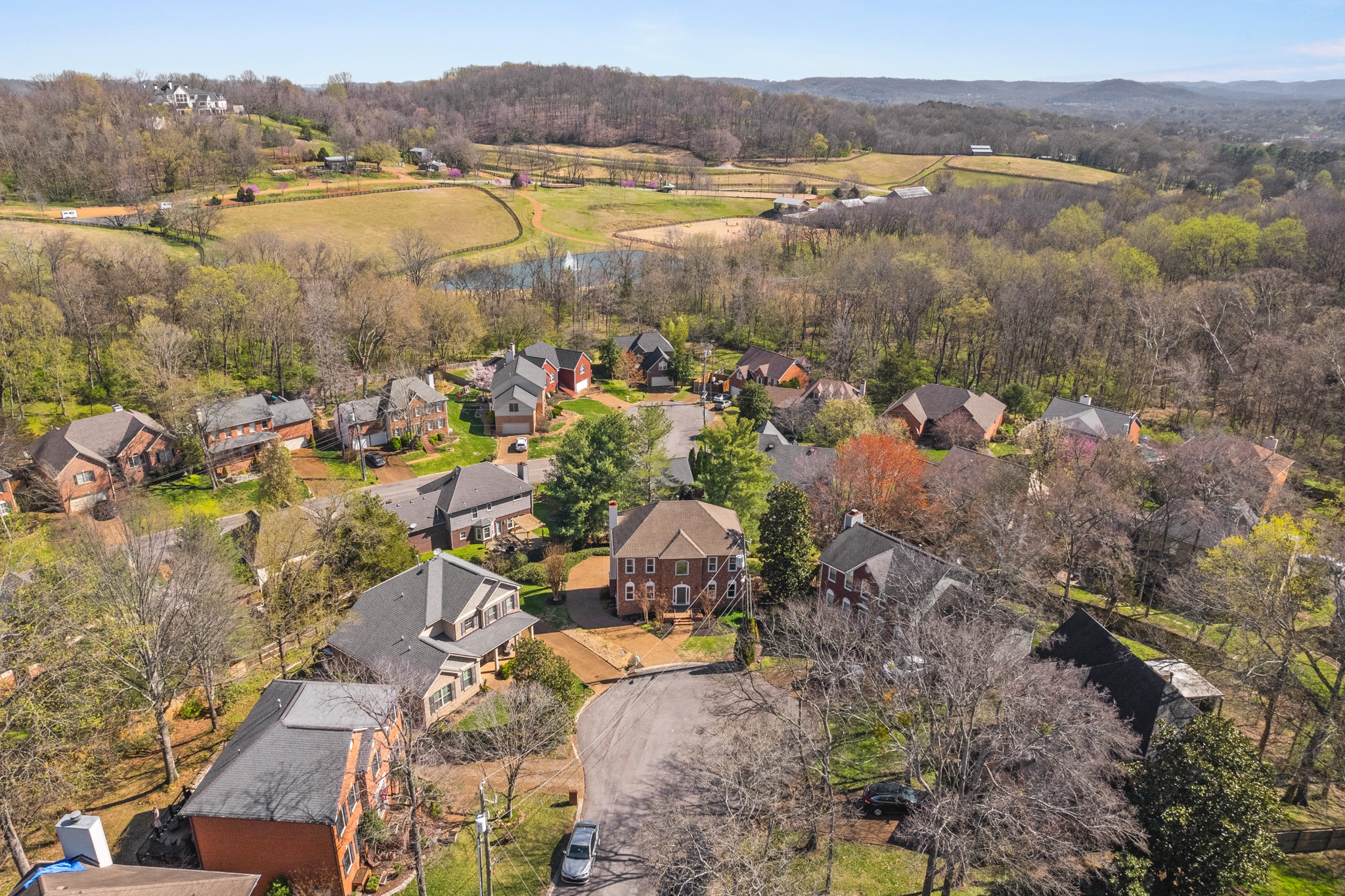 812 Deer Foot Ct