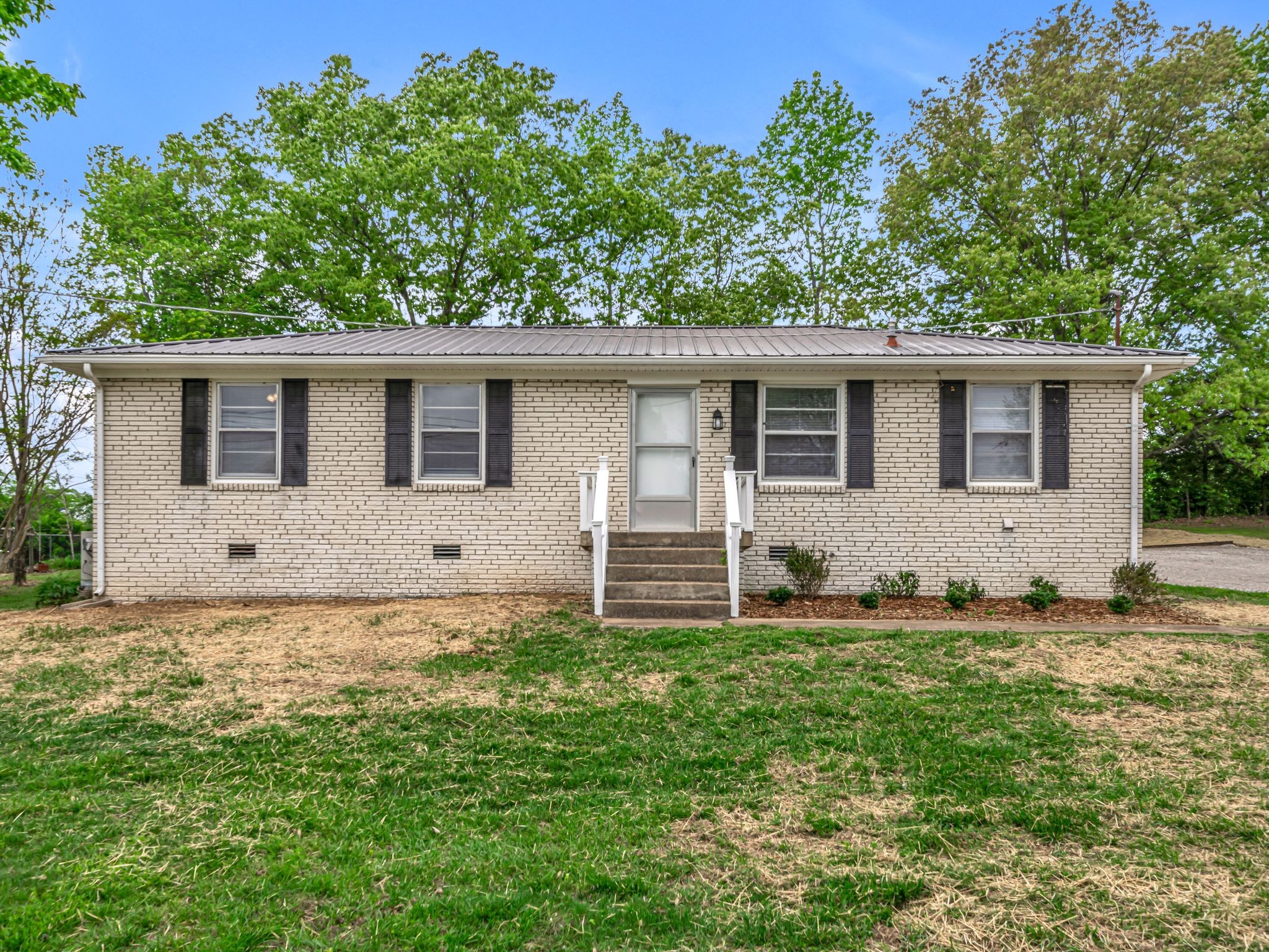 129 Hilltop Dr