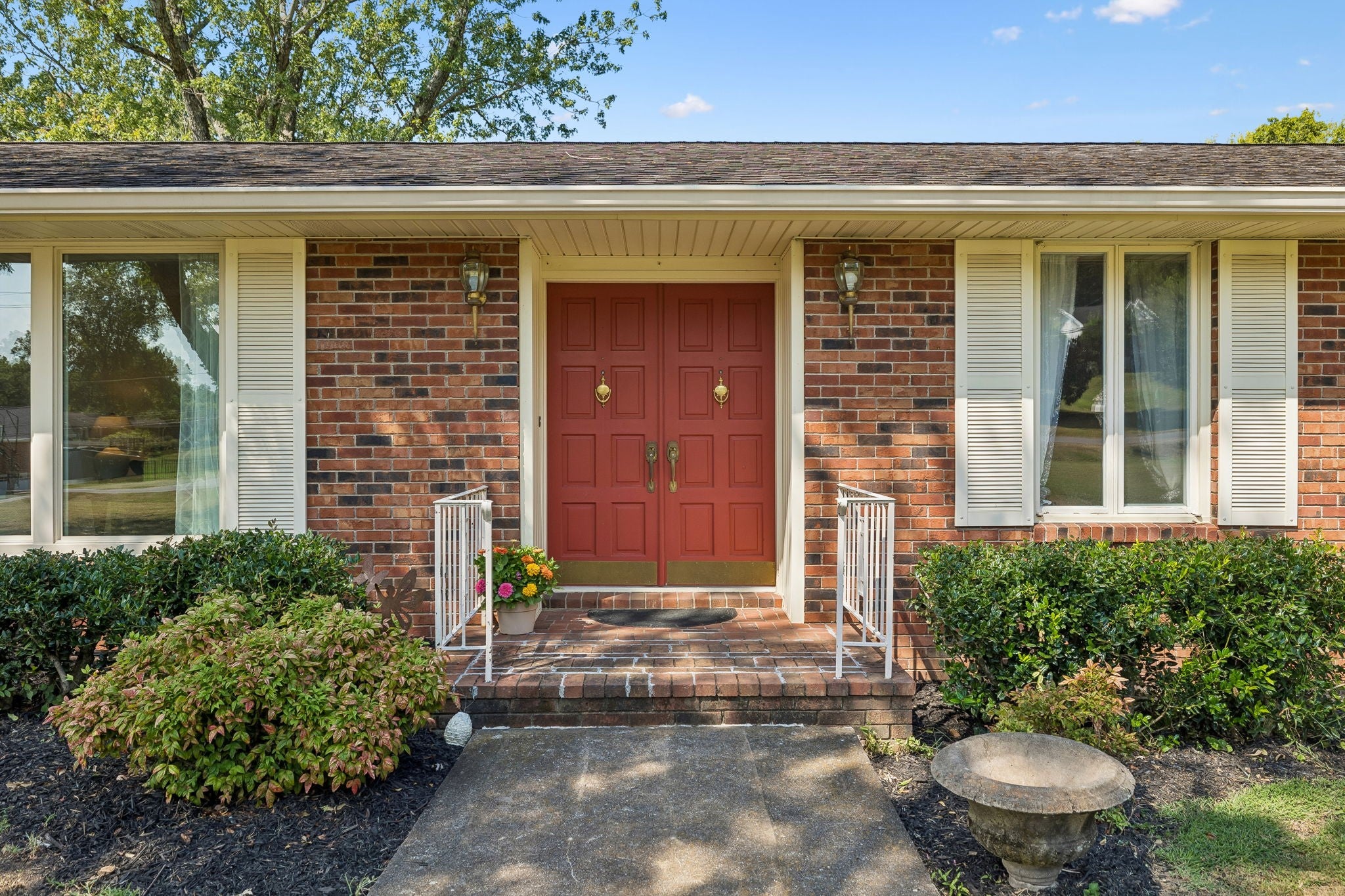 105 Stuart Dr