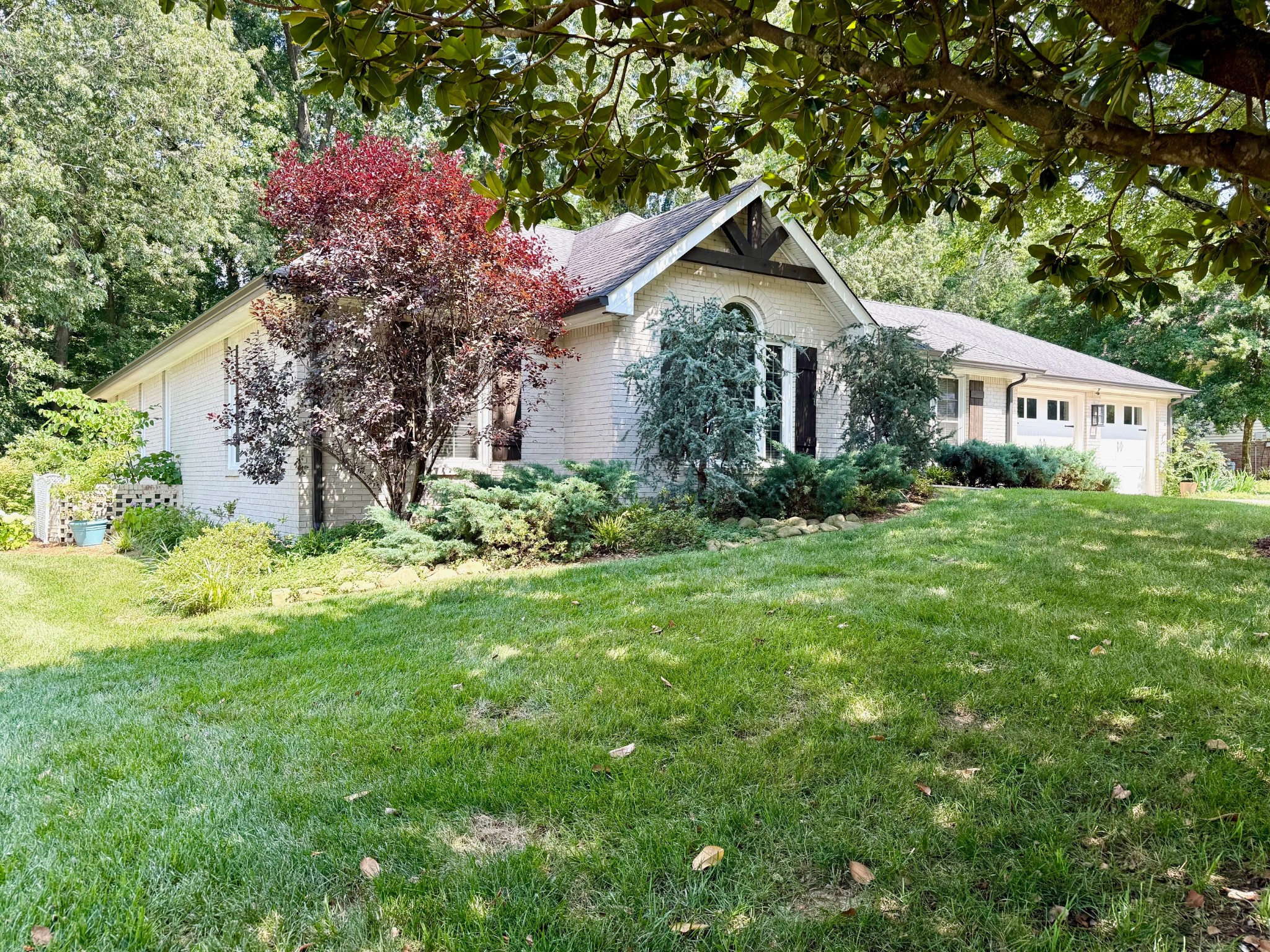234 Longwood Ln