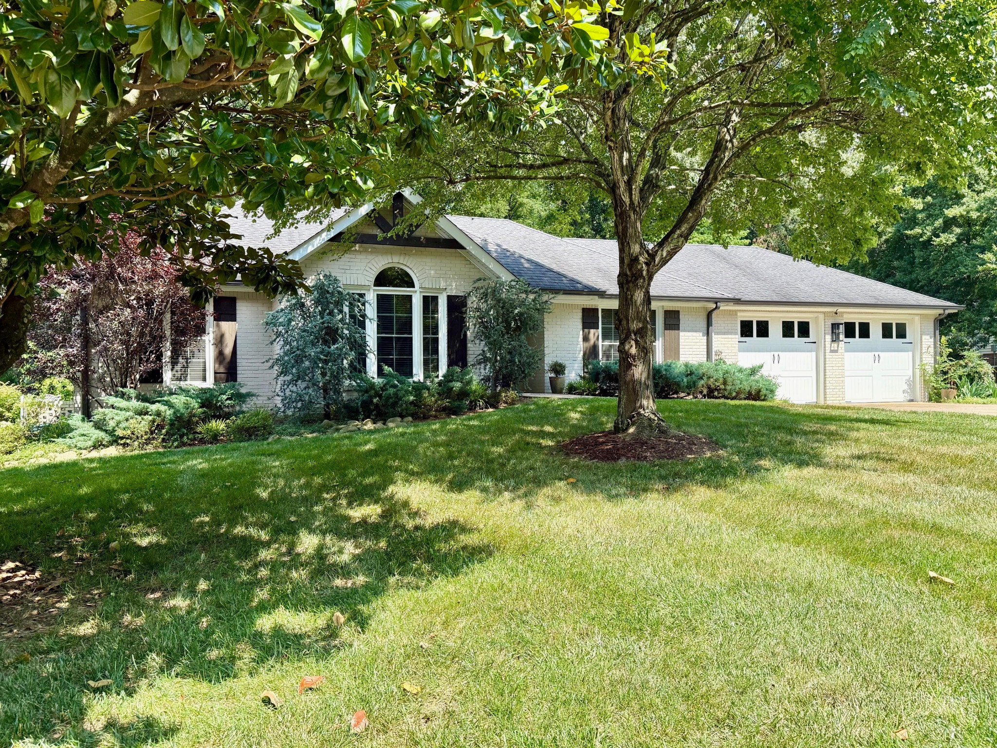 234 Longwood Ln