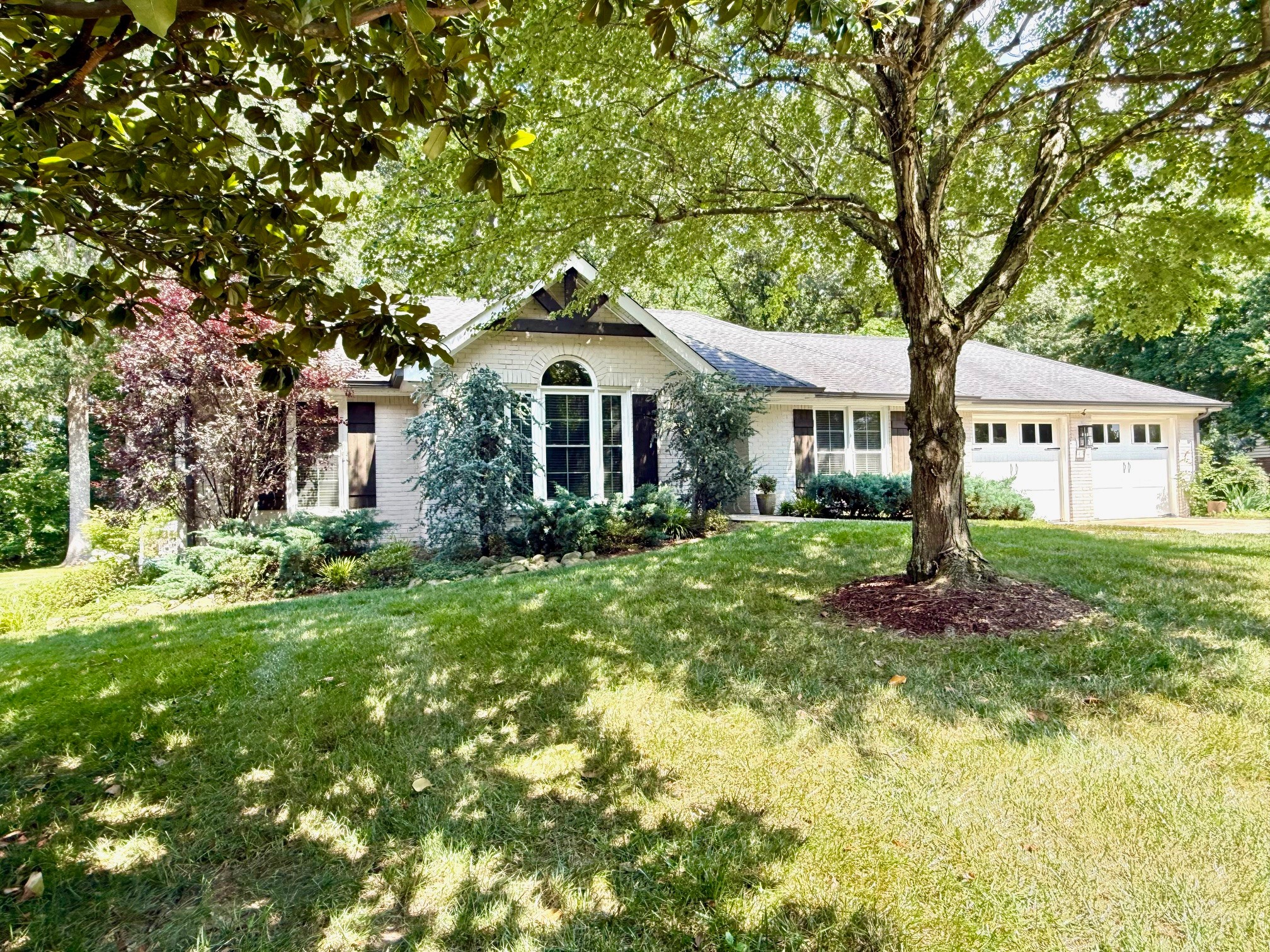 234 Longwood Ln
