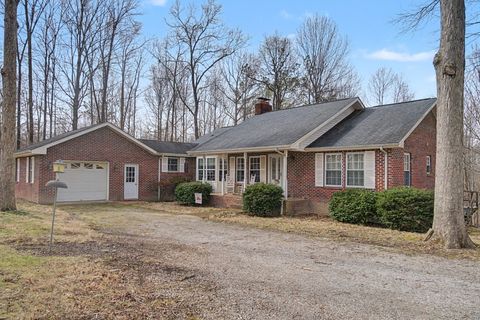 3718 Oak Grove Rd Red Boiling Springs TN 37150