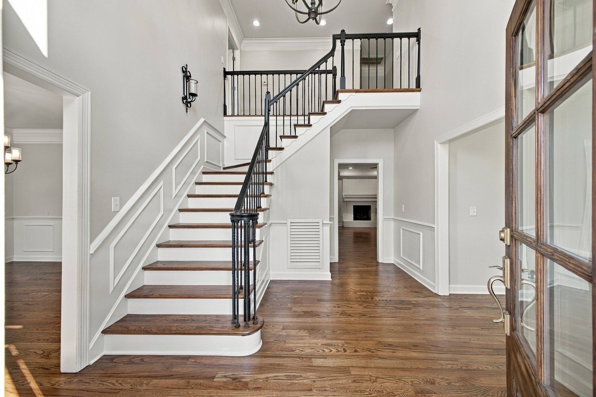 1412 Arrowhead Dr