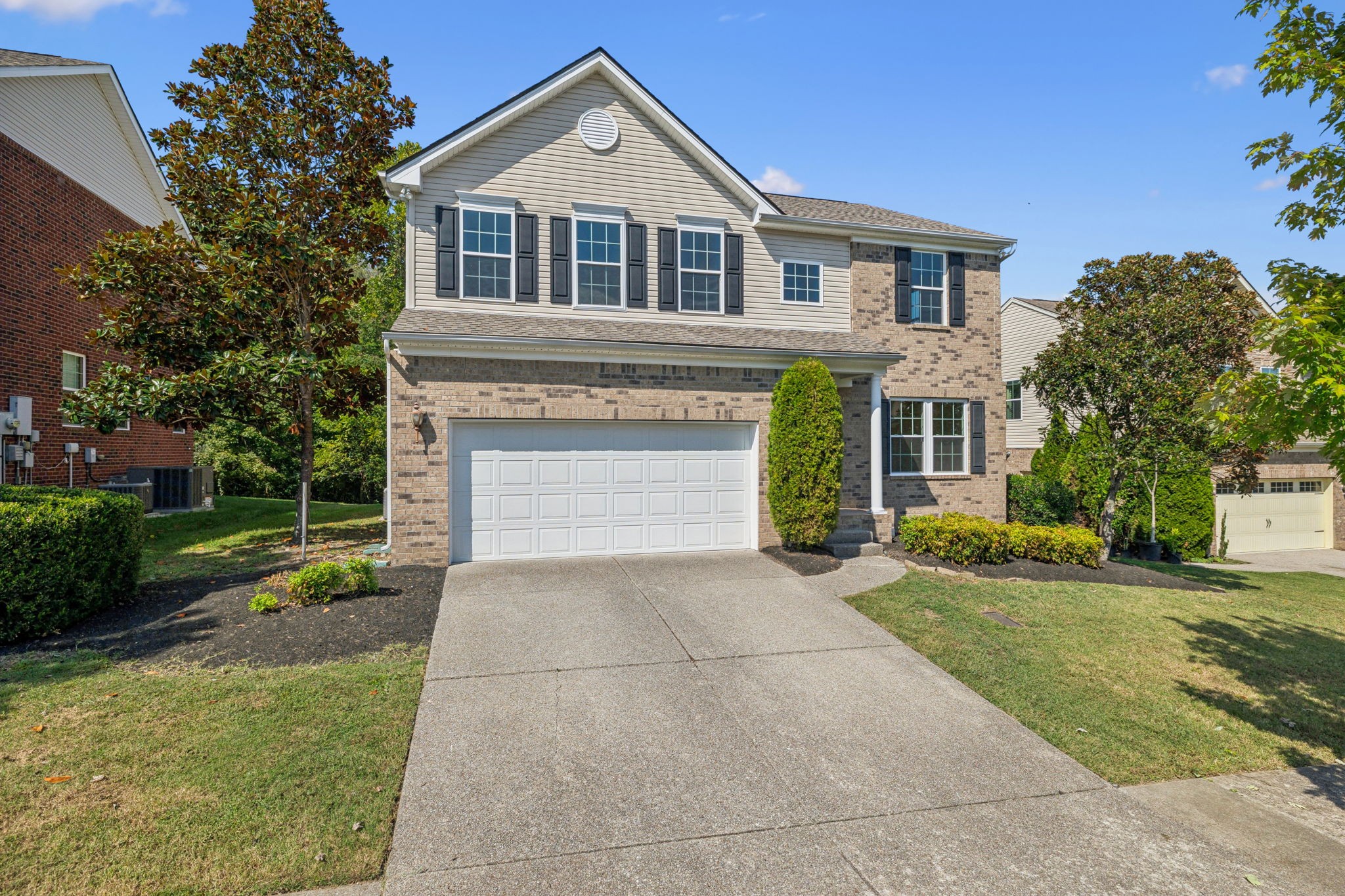 1032 Nunnery Ln