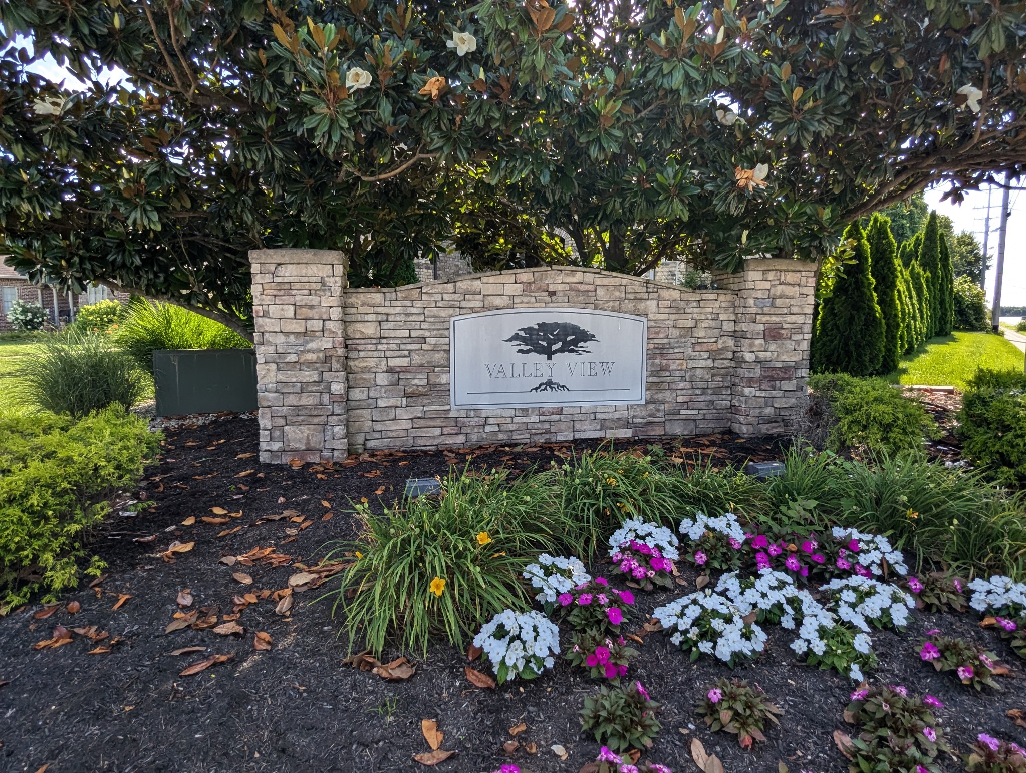 114 Tambark Cir