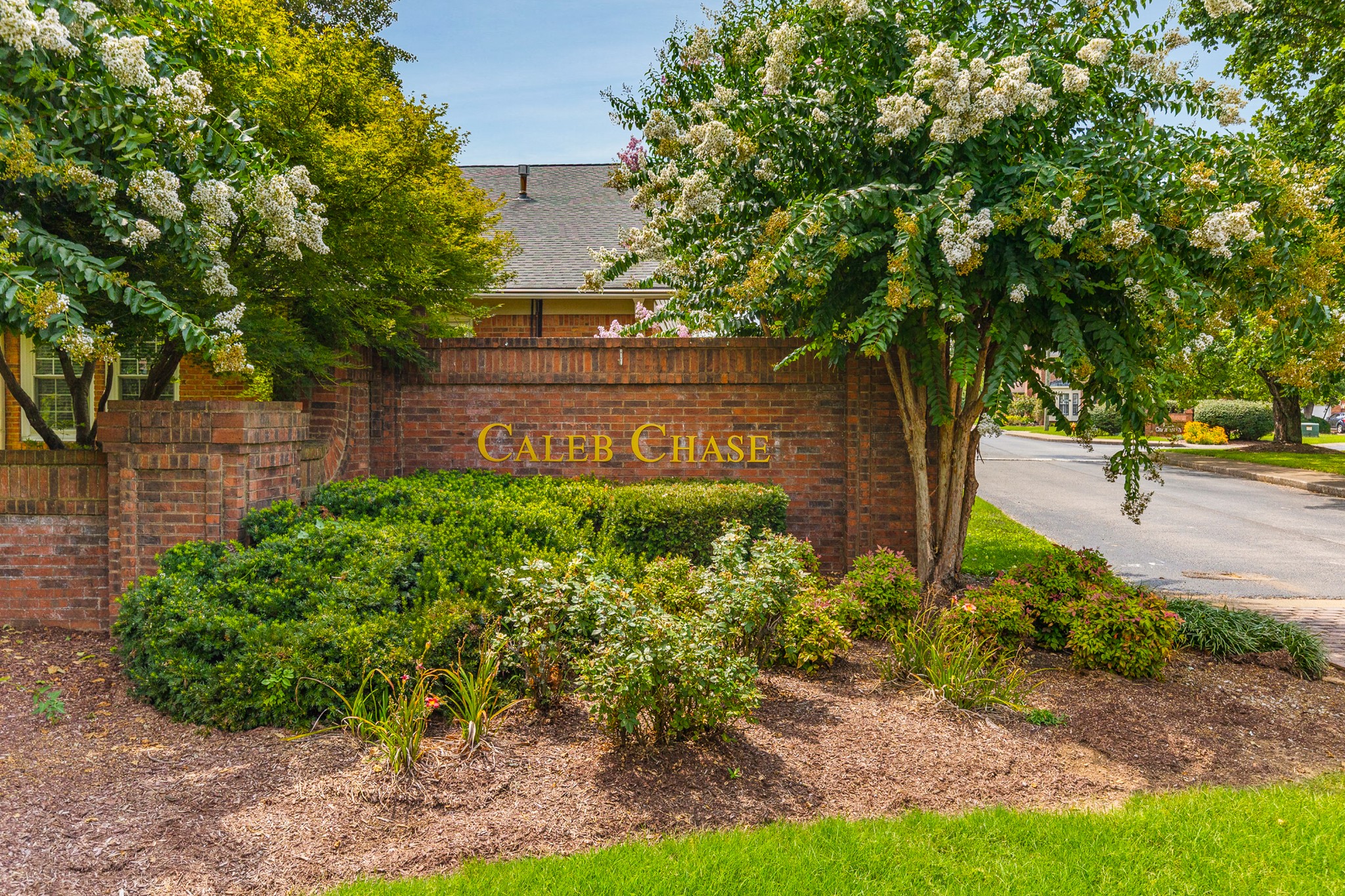 401 N Cameron Ct