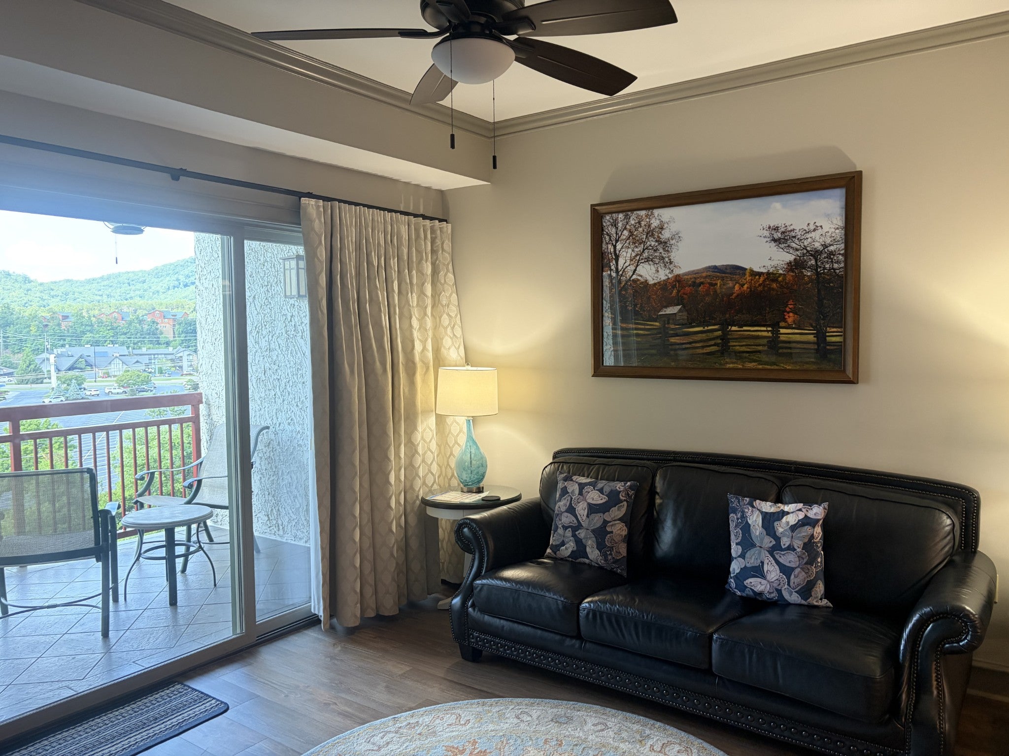 212 Dollywood Lane 445