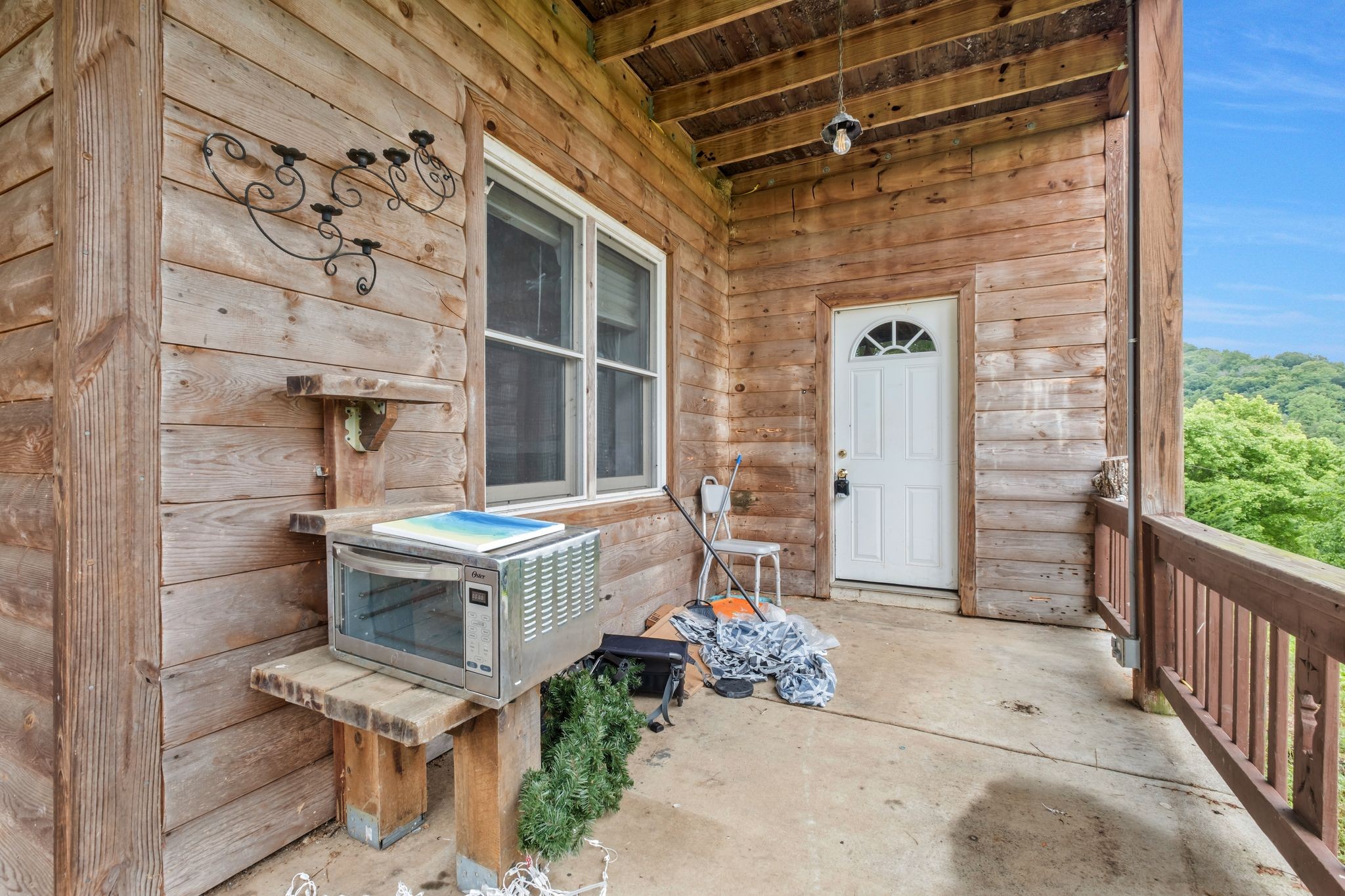 16 Eckert Ln