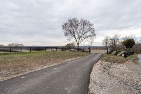 2723 Piney Rd, Nunnelly, TN 37137 - MLS#: 2816291