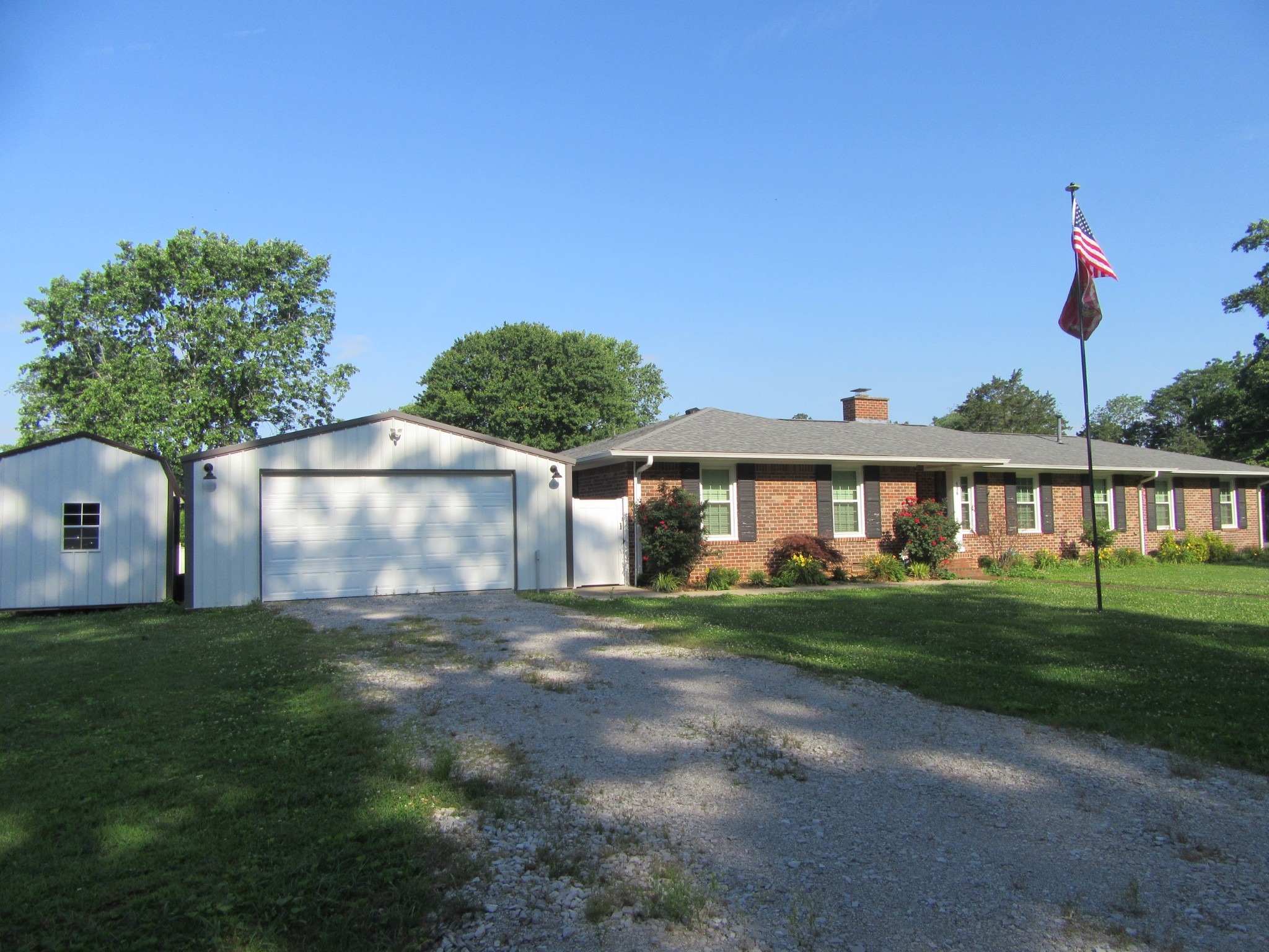 136 Houghton Dr
