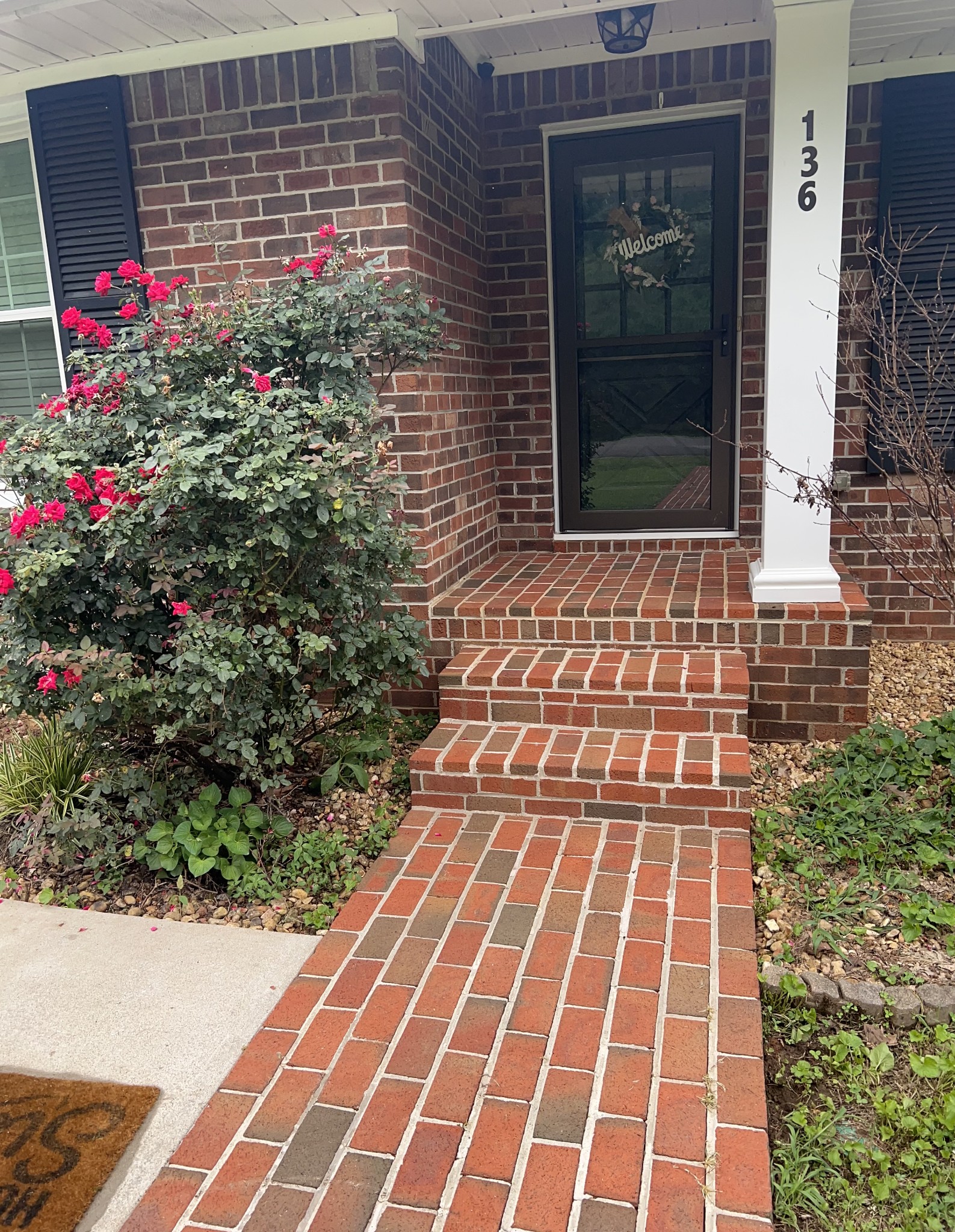 136 Houghton Dr
