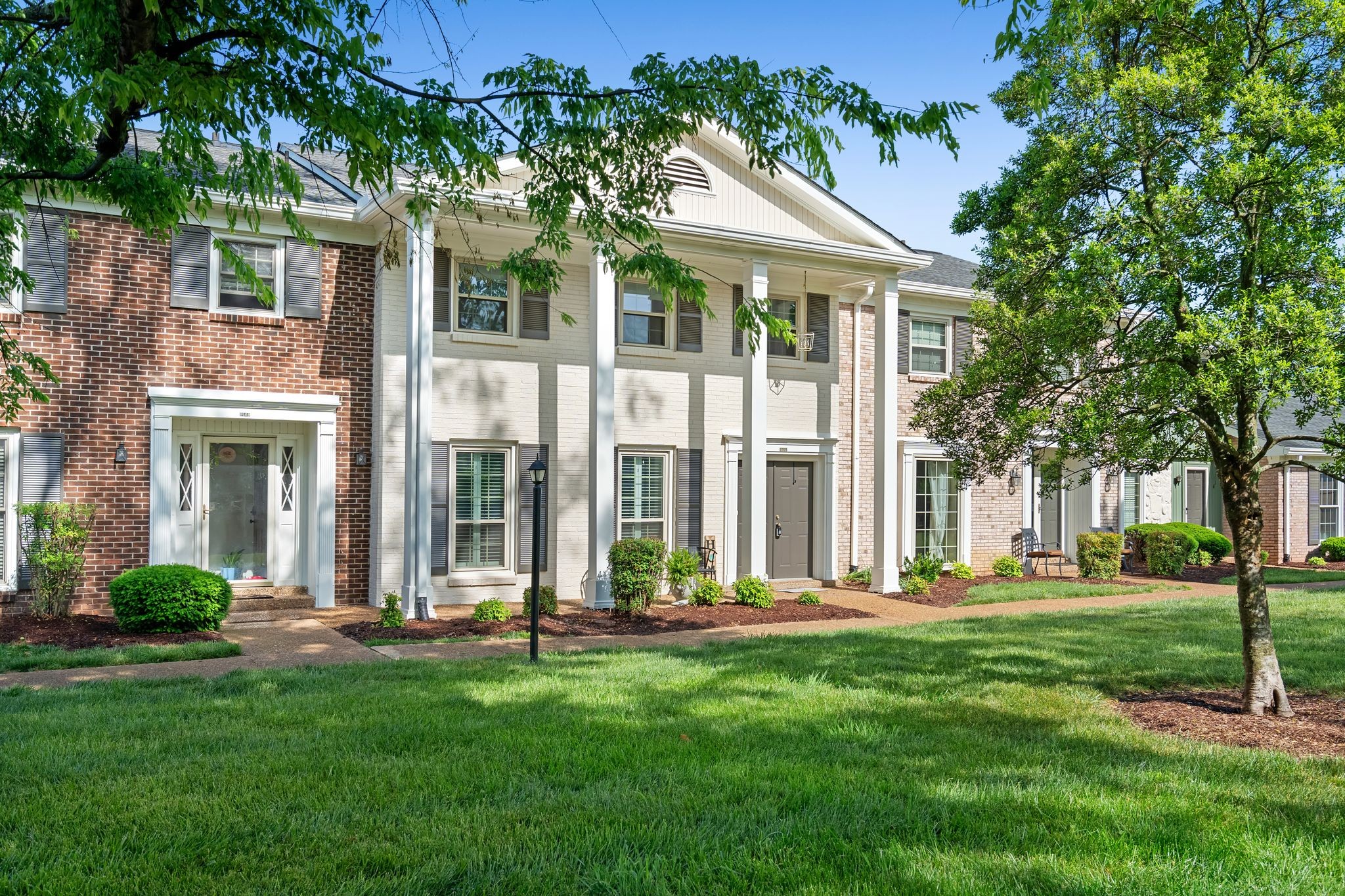 1002 E Northfield Blvd E104