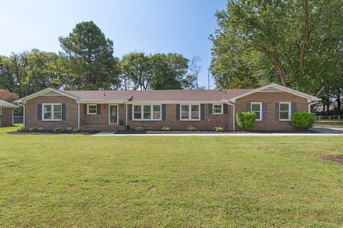 Photo of 2353 Braxton Bragg Dr, Murfreesboro, TN 37129 (MLS # 3620082)