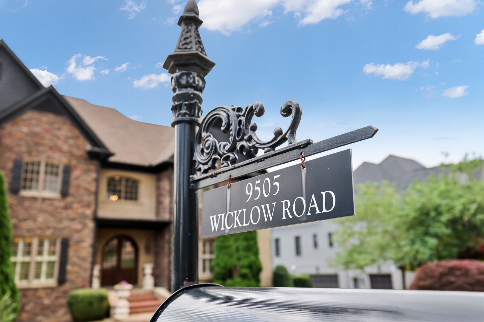 5-bed listing at 9505 Wicklow Rd, Brentwood