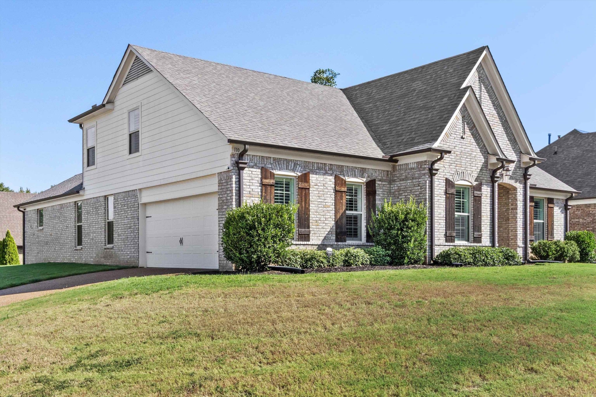 110 LAUREL GLEN DR